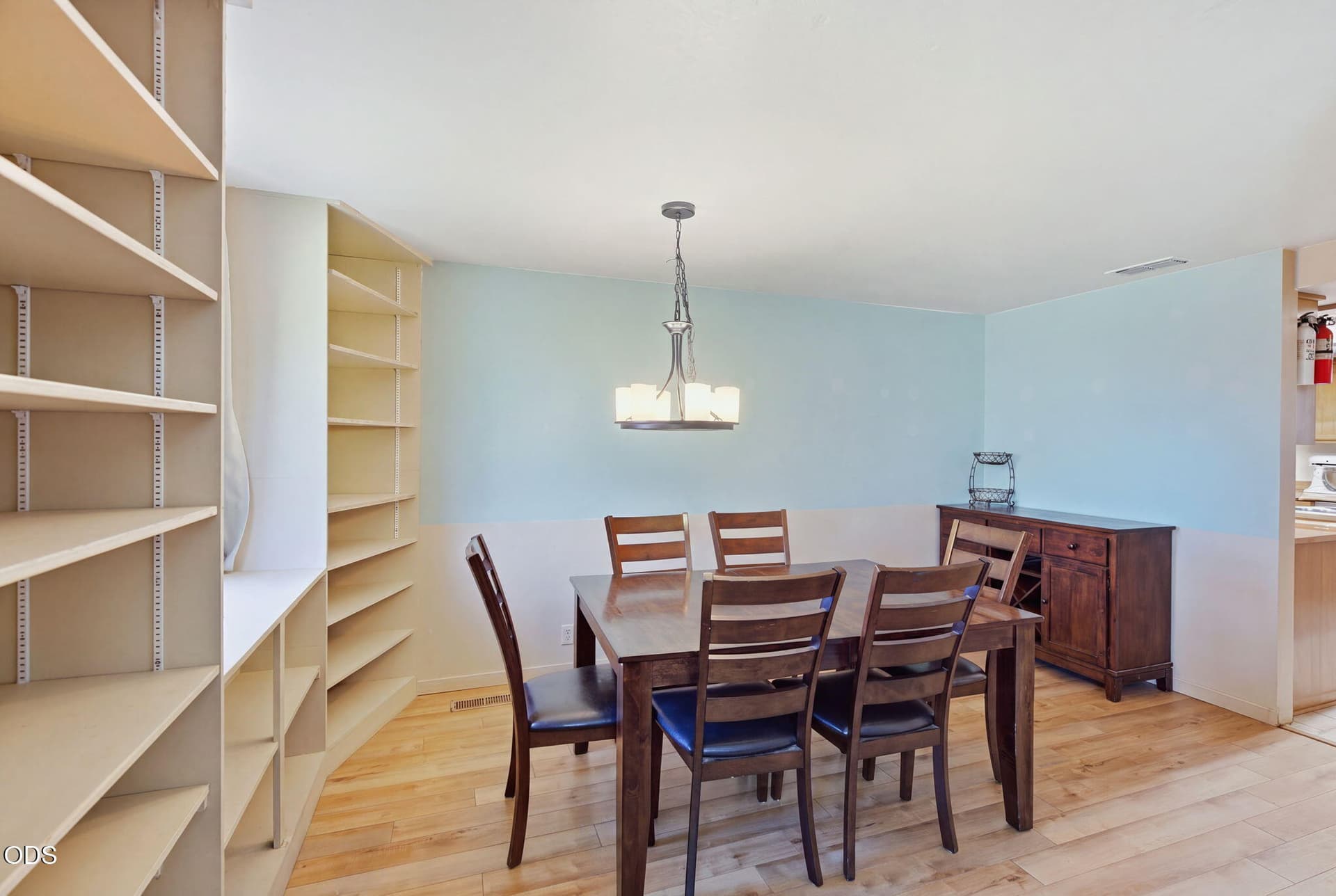 5. Photo 5 of 33, 309 NE Terry Lane, Grants Pass, OR 97526