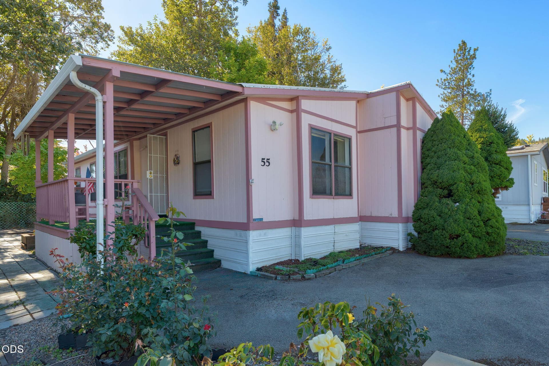 1-web-or-mls-2325-nw-highland-ave-55. Photo 2 of 27, 2325 NW Highland Avenue Unit 55, Grants Pass, OR 97526