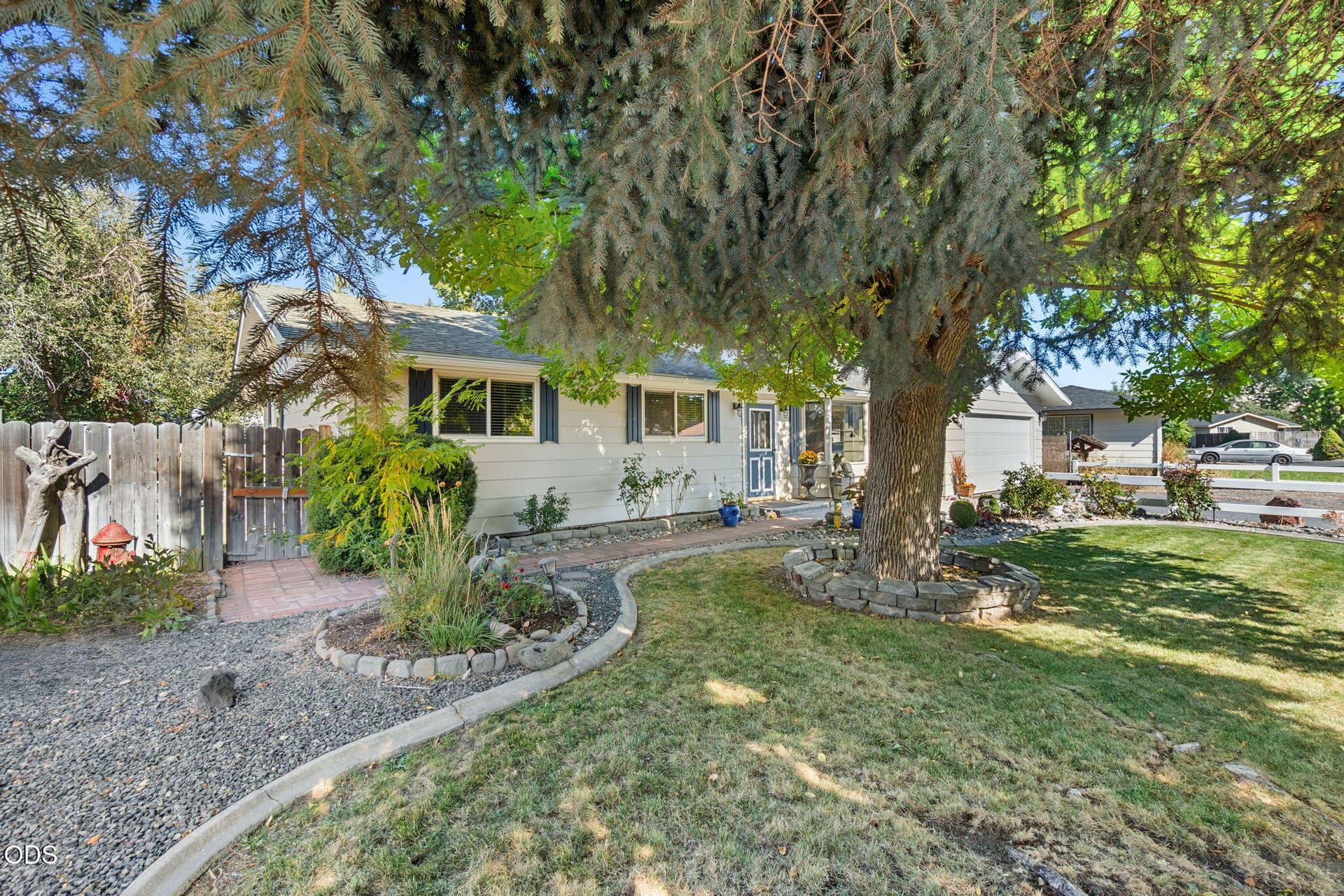 7-web-or-mls-DSC01233. Photo 4 of 56, 4704 Hope Street, Klamath Falls, OR 97603
