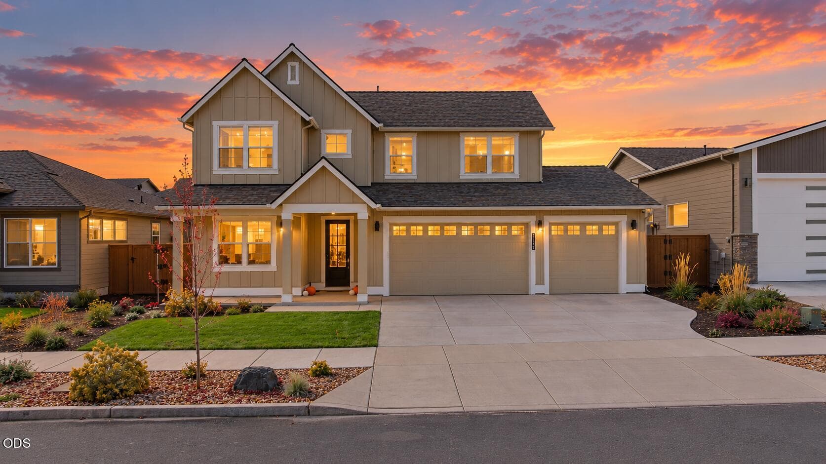 Twilight. Photo 1 of 61, 3718 NE Suchy Street, Bend, OR 97701