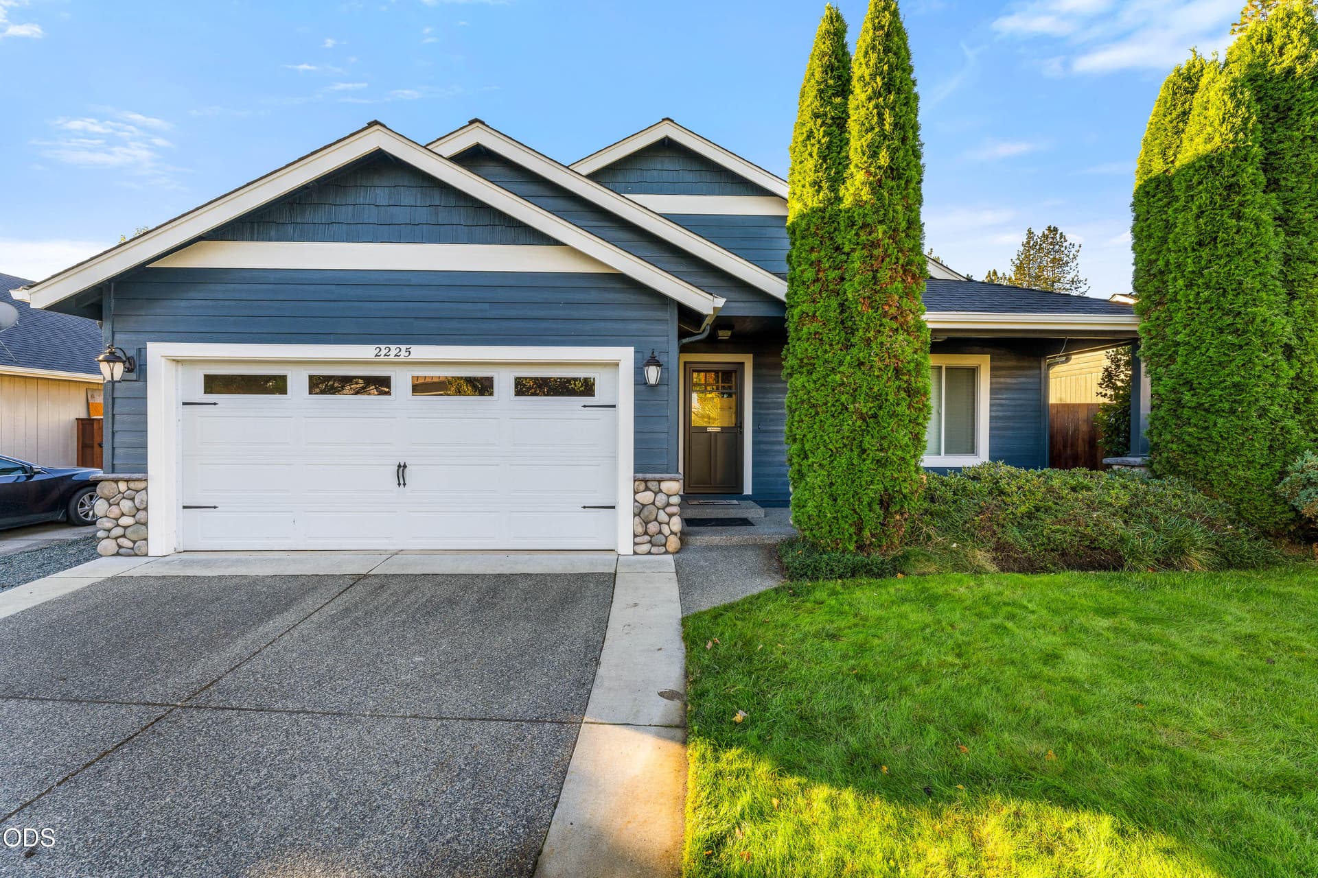 07-EXT (7 of 12). Photo 1 of 30, 2225 Esther Lane, Grants Pass, OR 97527