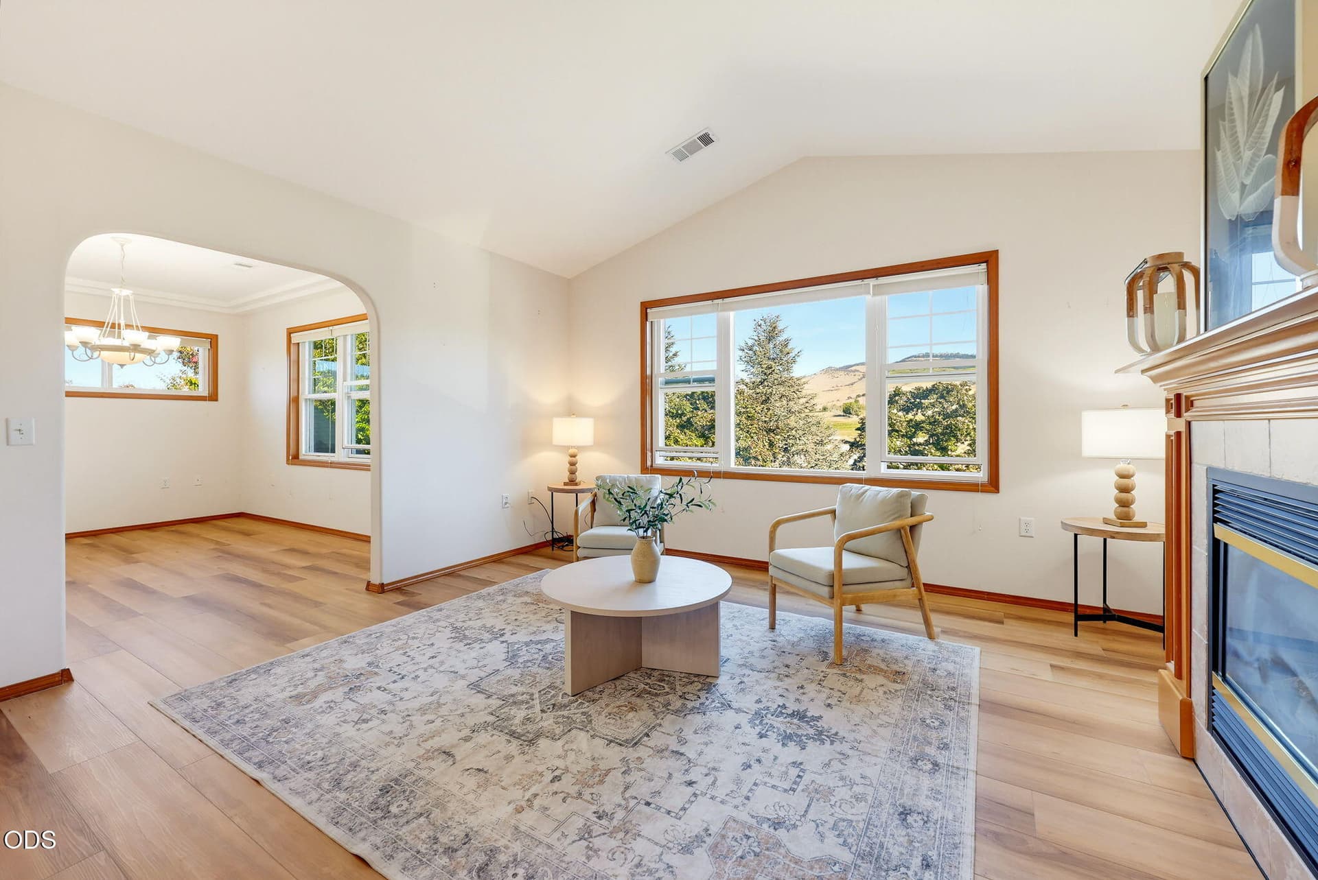 ApxPP00014. Photo 1 of 51, 845 Pavilion Place, Ashland, OR 97520