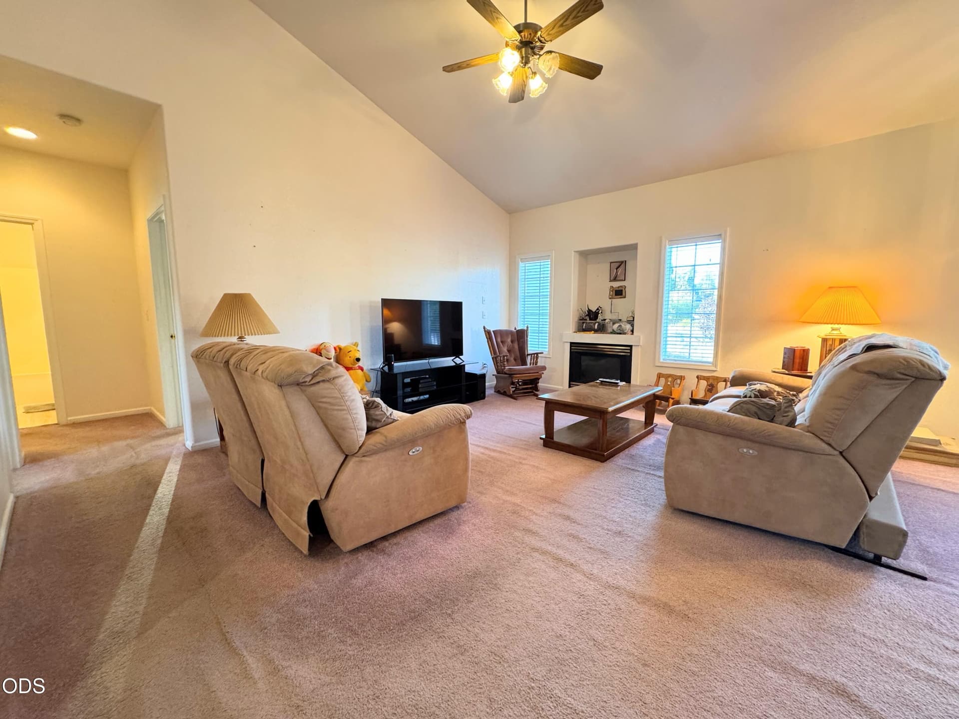 3. Photo 3 of 24, 2035 California Avenue, Klamath Falls, OR 97601
