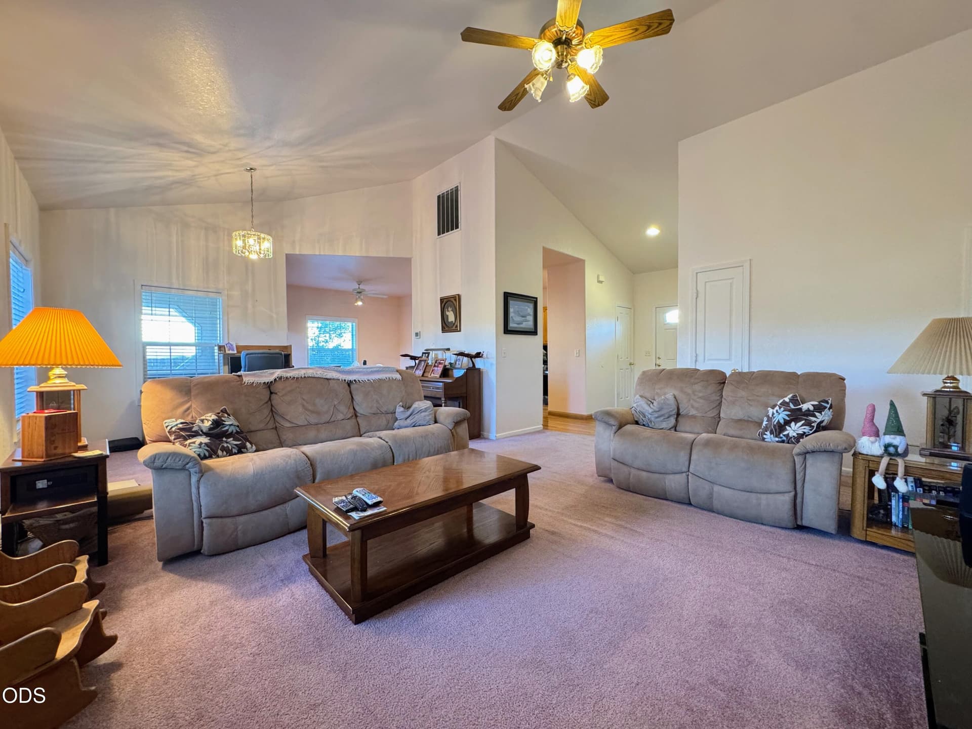 4. Photo 4 of 24, 2035 California Avenue, Klamath Falls, OR 97601