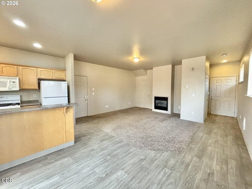 604135300-4-a. Photo 4 of 45, 14 SE McKinley Avenue, Bend, OR 97702