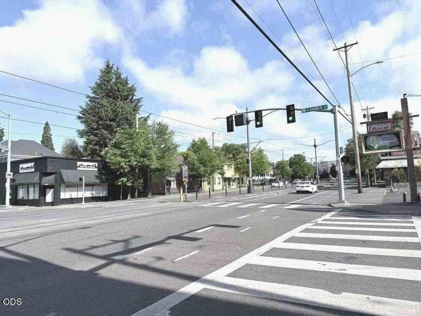 P115G3T-1. Photo 2 of 3, 3970 N Interstate Avenue Unit UNIT 306, Portland, OR 97229