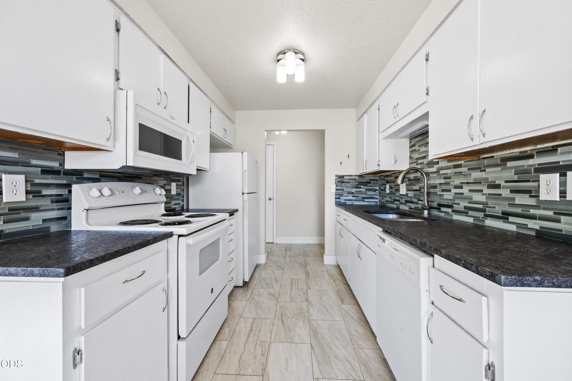 921SEAlgonquinCt-7. Photo 5 of 14, 921 SE Algonquian Court, Prineville, OR 97754