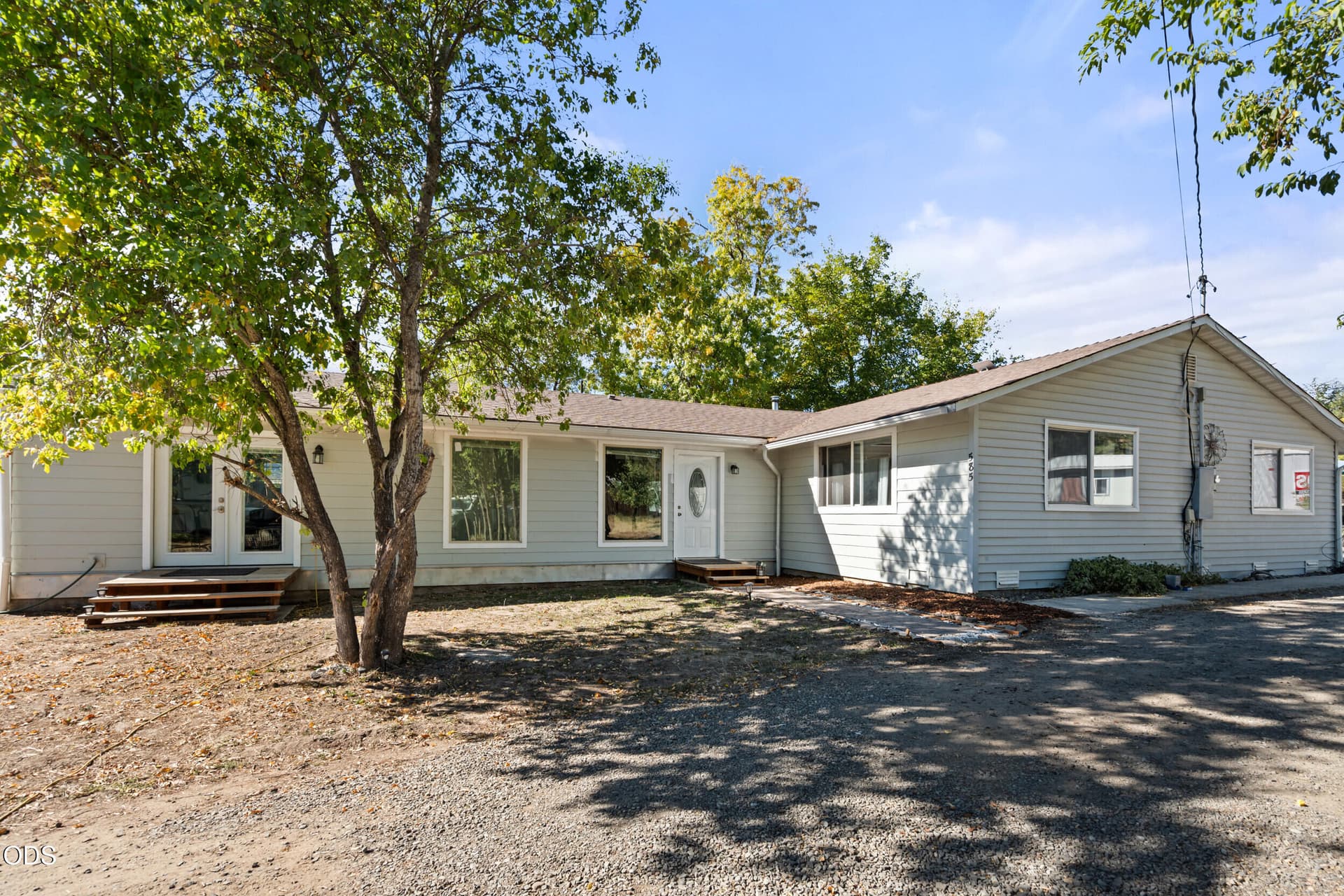 5_ 585 craiglea dr-05. Photo 1 of 57, 585 Craiglea Drive, Eagle Point, OR 97524
