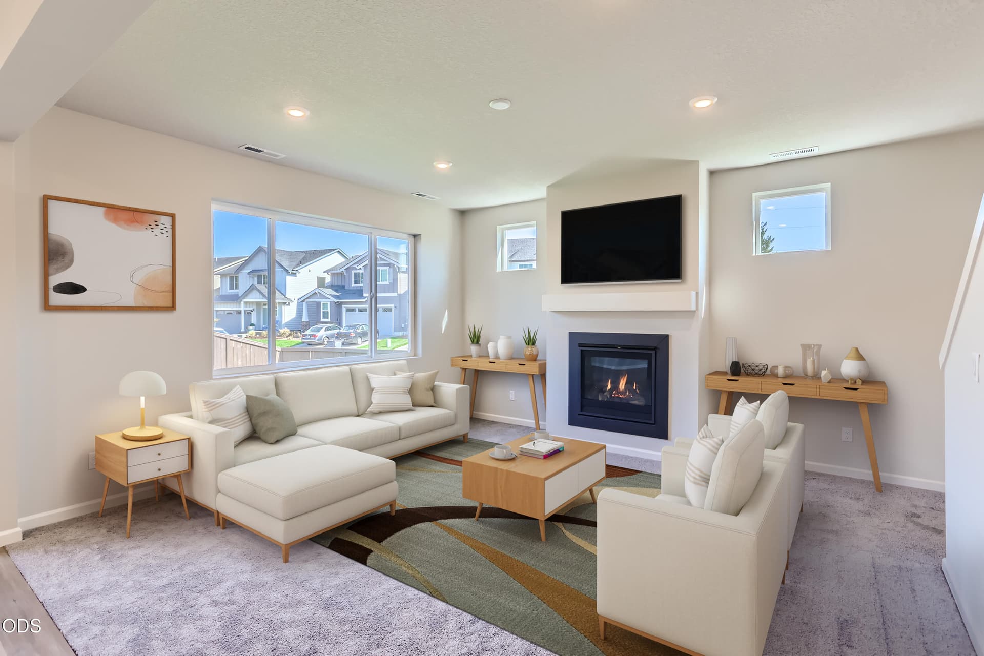 POR_BakerCreek_Pic_Fairview_LivingRoom_F. Photo 5 of 17, 20655 Town Dr, Bend, OR 97701