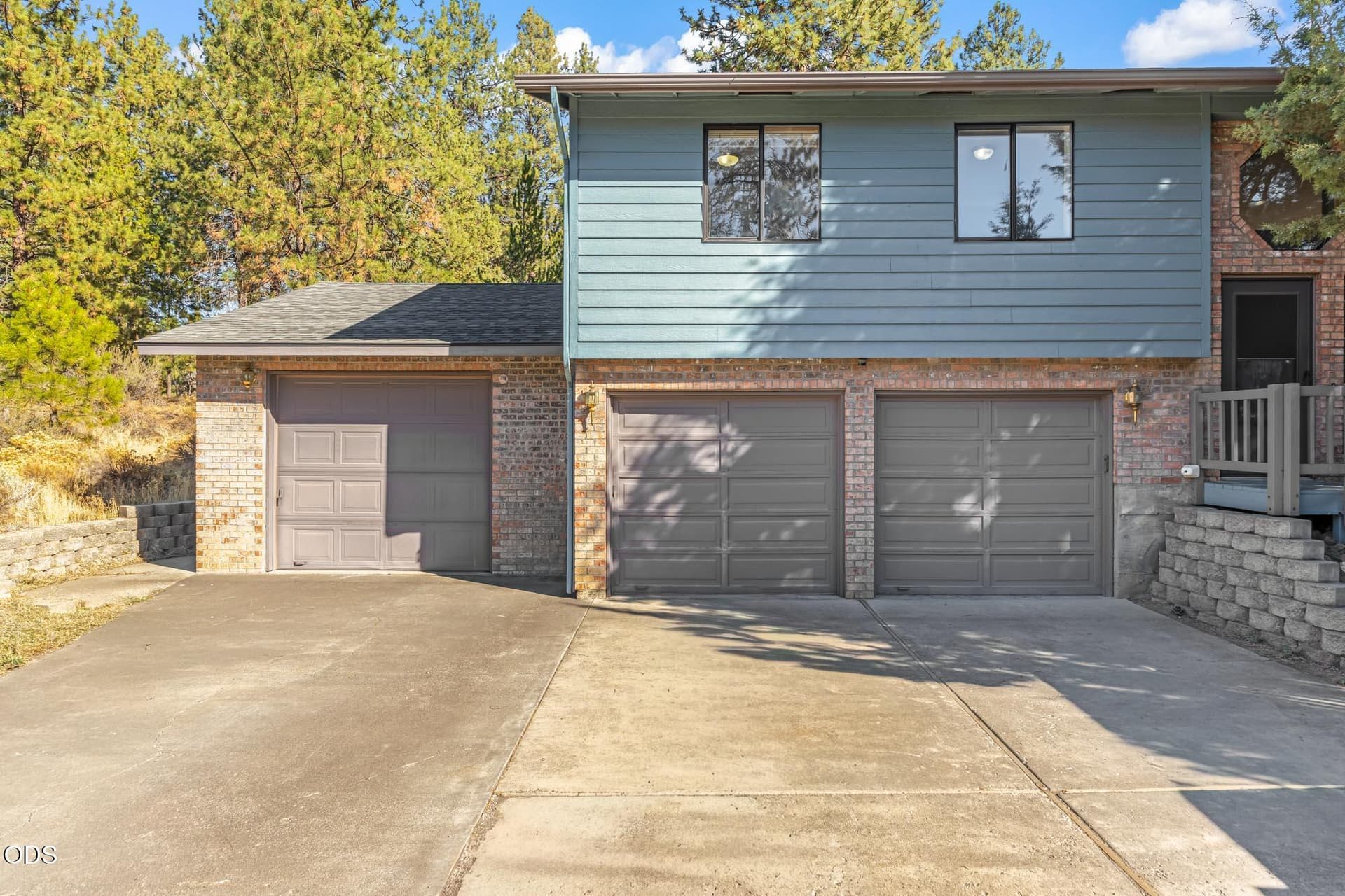 30. Photo 2 of 40, 60586 Ridge Heights, Bend, OR 97702