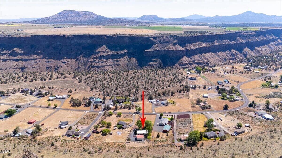 Aerial. Photo 2 of 37, 11564 SW Horny Hollow Trail, Terrebonne, OR 97760