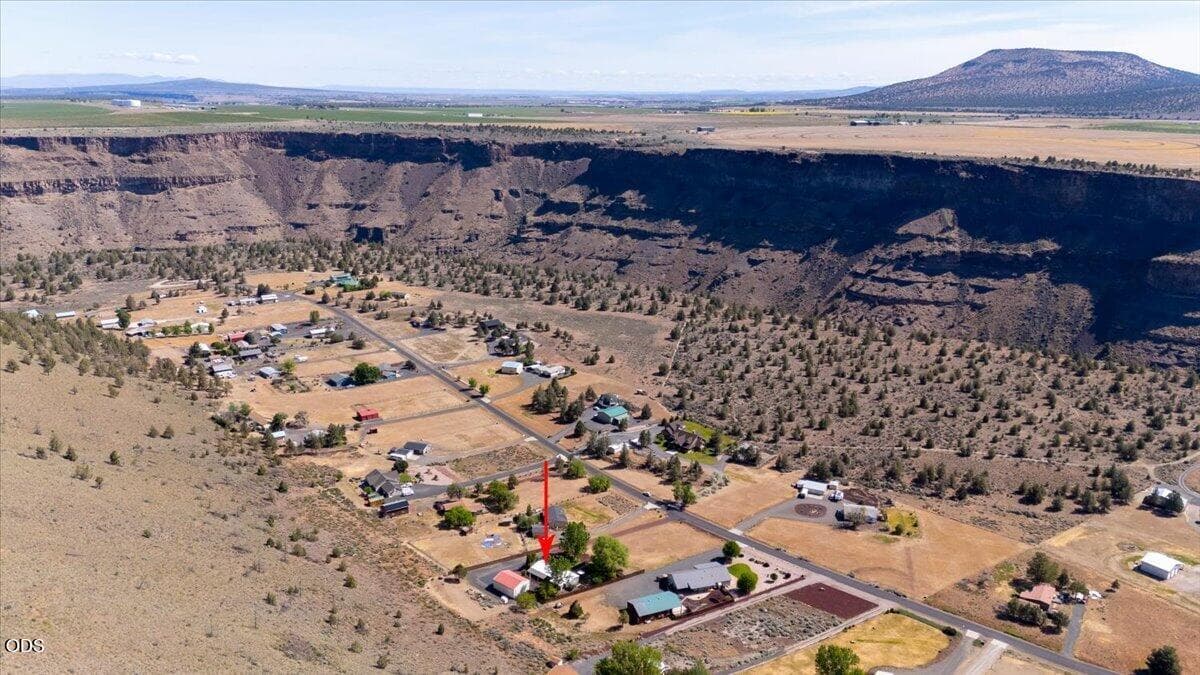 Aerial. Photo 3 of 37, 11564 SW Horny Hollow Trail, Terrebonne, OR 97760