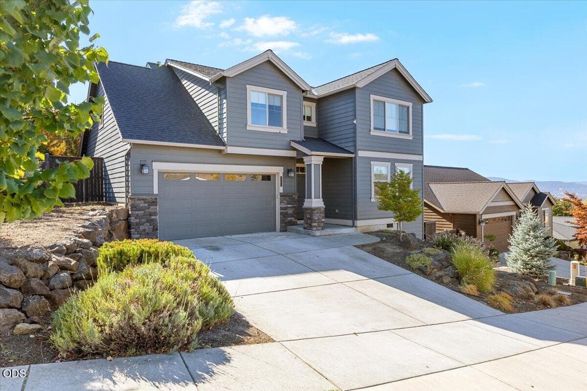 1. Photo 4 of 33, 1603 Palermo Street, Medford, OR 97504