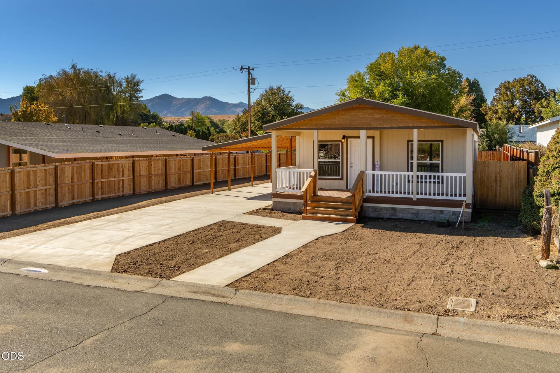 New Cavco Mfg Home Mt Vernon. Photo 1 of 21, 431 SE Council Drive, Mount Vernon, OR 97865