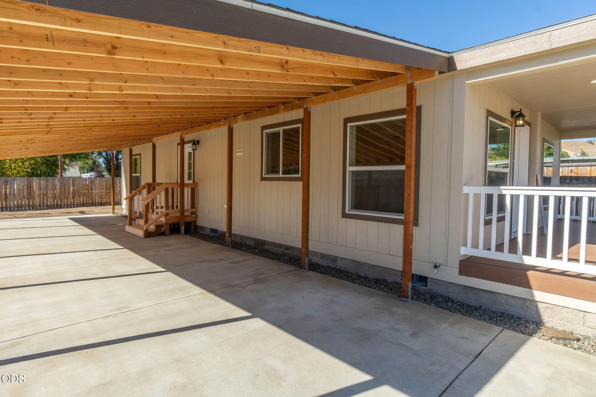 Attached Carport. Photo 4 of 21, 431 SE Council Drive, Mount Vernon, OR 97865