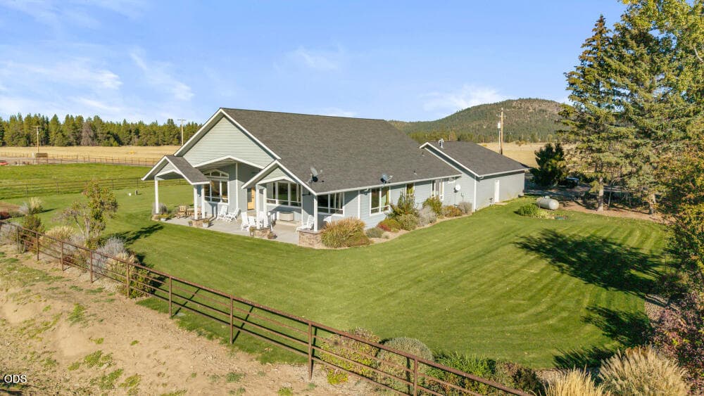 32245RiversDr-101. Photo 3 of 73, 32245 Rivers Drive, Chiloquin, OR 97624