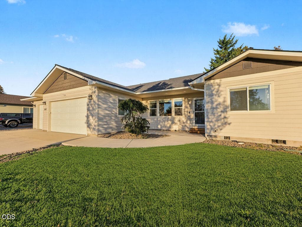 ALC0y. Photo 1 of 36, 3611 Boulder Lane, Klamath Falls, OR 97603