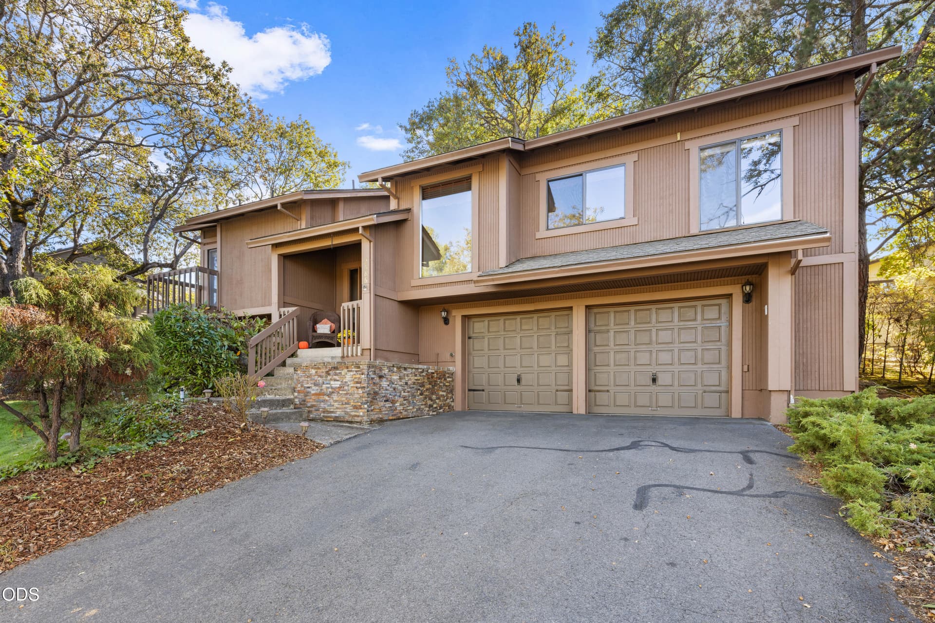 EP1A0350. Photo 5 of 46, 2586 Freedom Way, Medford, OR 97504