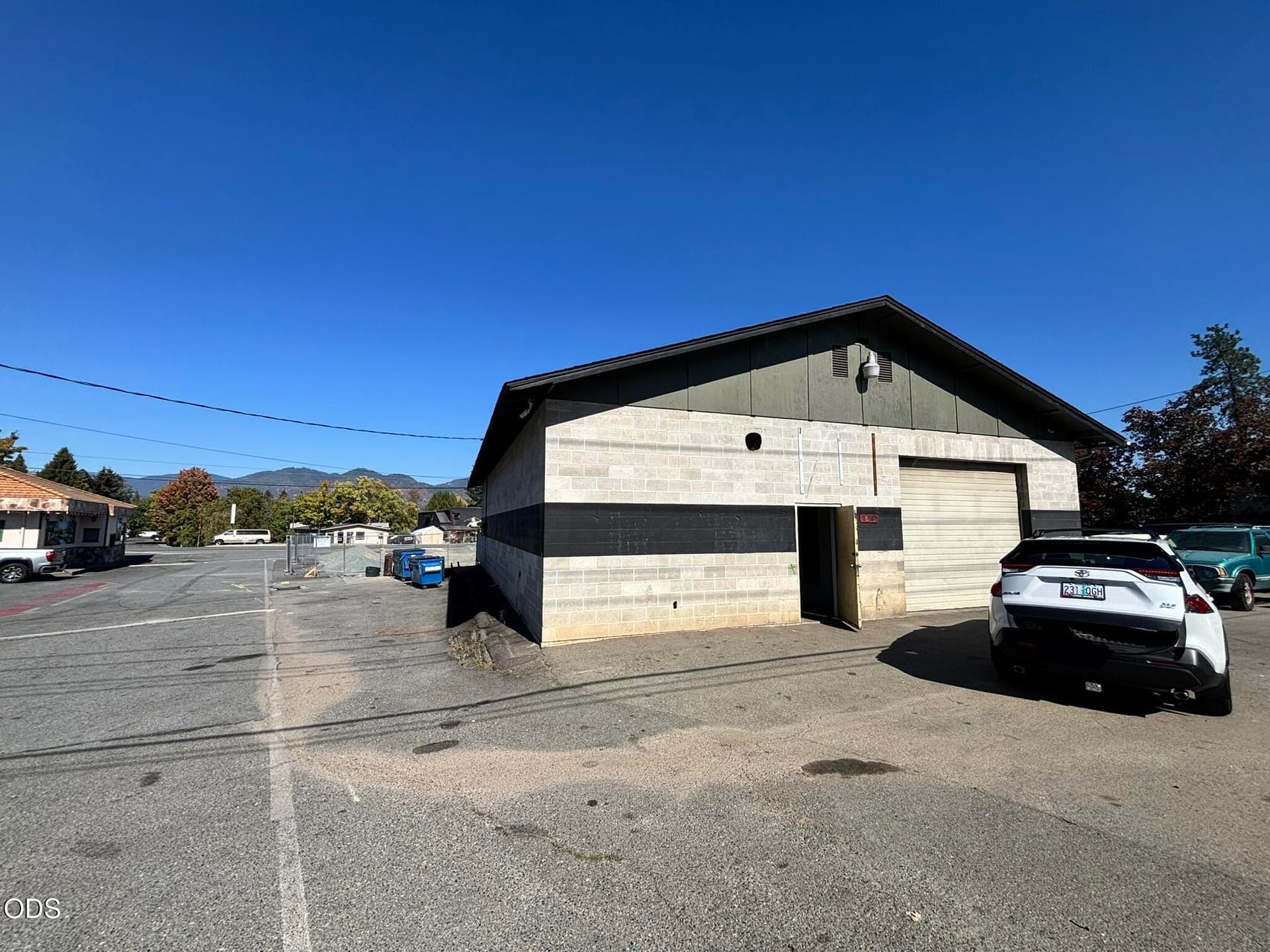 IMG_0359. Photo 1 of 13, 836 Fruitdale Drive, Grants Pass, OR 97527
