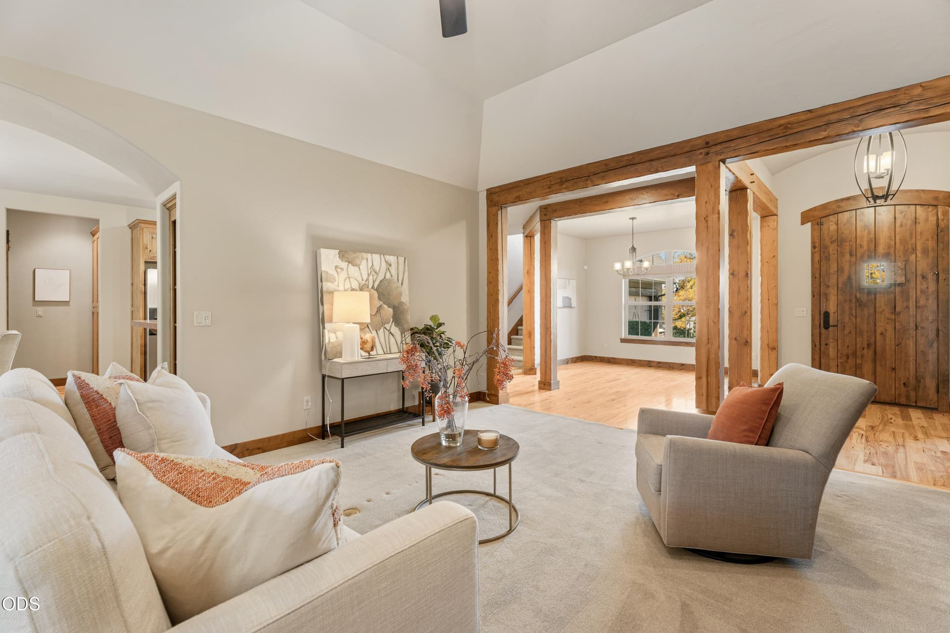 Living Room. Photo 5 of 50, 861 NW Yosemite Drive, Bend, OR 97703