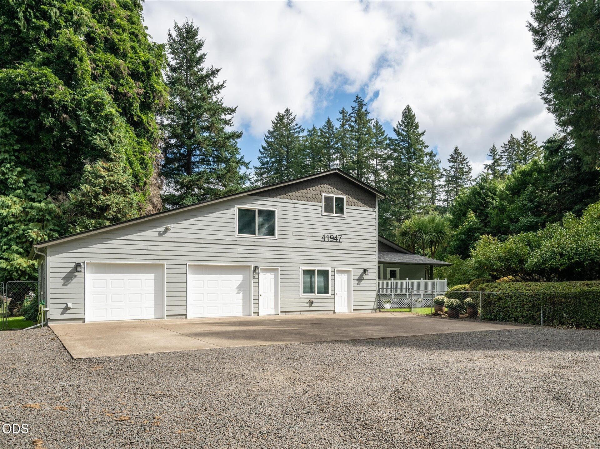DRIVEWAY HOUSE FRONTJPG. Photo 3 of 32, 41947 McKenzie Highway, Springfield, OR 97478