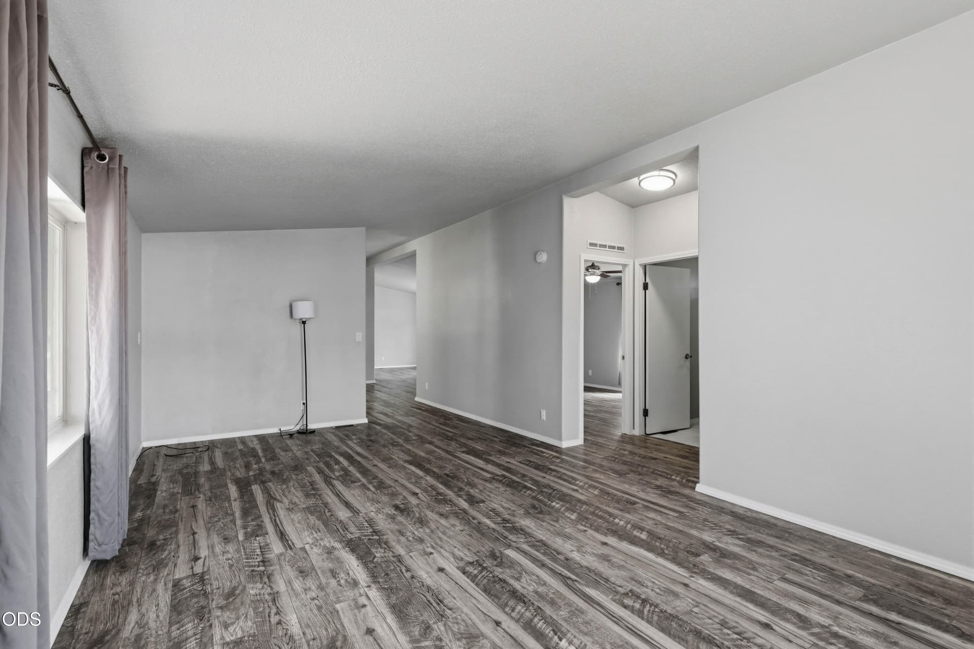 EP1A7391. Photo 5 of 26, 633 E Archwood Drive Unit UNIT 27, Eagle Point, OR 97524