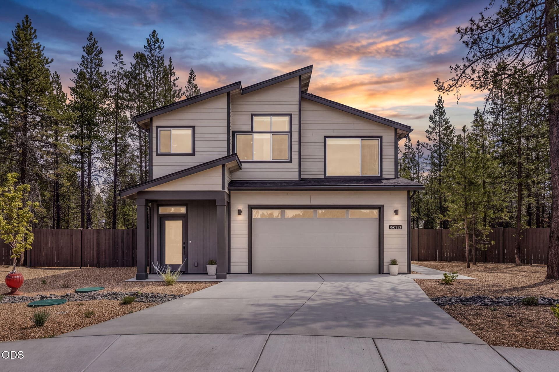 2026_08_24_16682_neil_court_lp-1. Photo 1 of 44, 545 NW 29th Street, Redmond, OR 97756