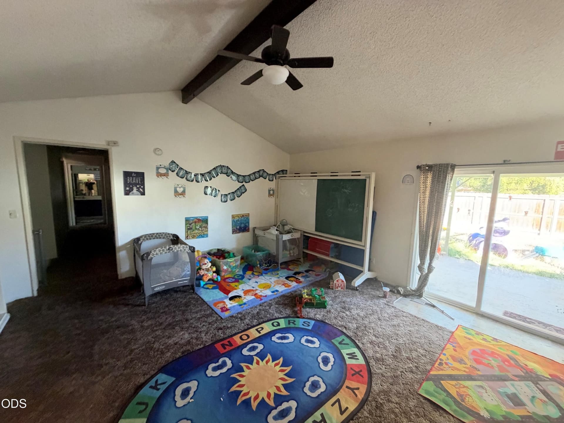 4. Photo 4 of 17, 1025 Edwina Avenue, Central Point, OR 97502