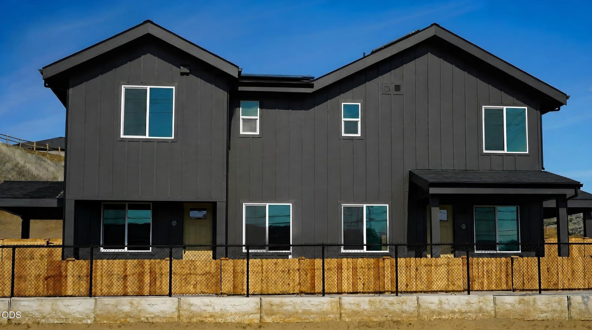 Main. Photo 1 of 18, 1501 NE Laughlin Road Unit #8, Prineville, OR 97754