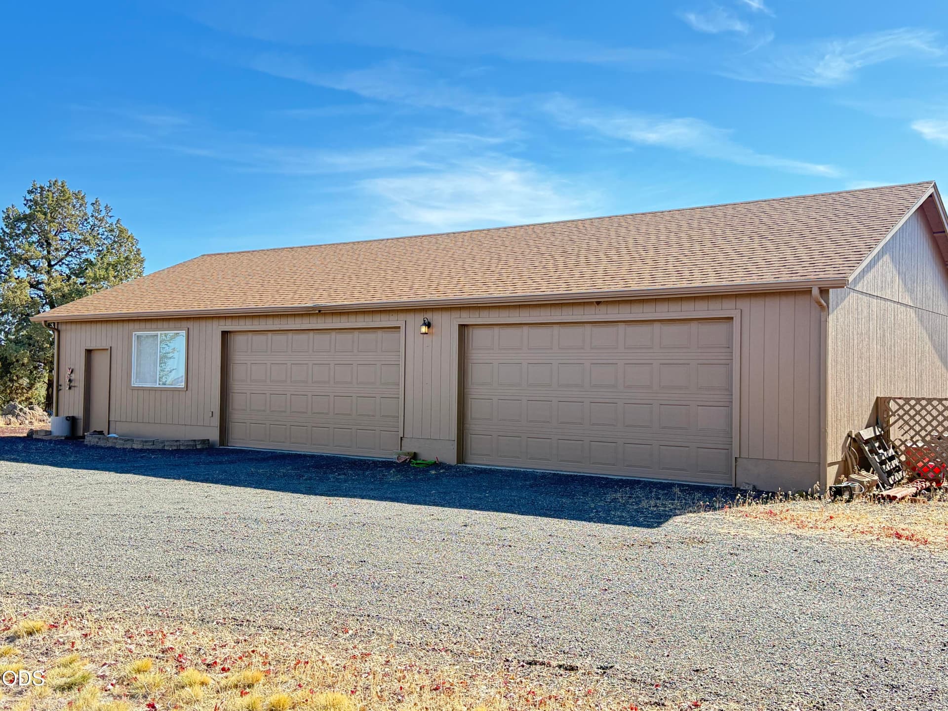 4 car garage with shop. Photo 1 of 42, 12500 NW Sumpter Drive, Terrebonne, OR 97760