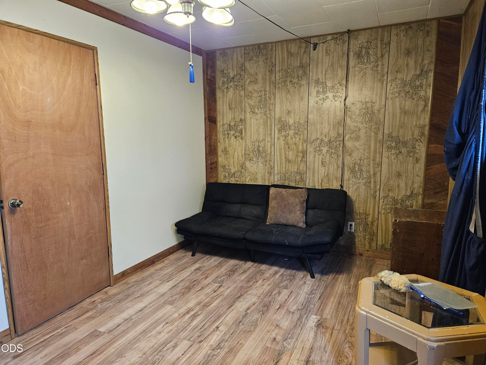 Living Room. Photo 3 of 14, 4491 Stebbins Avenue, Klamath Falls, OR 97601