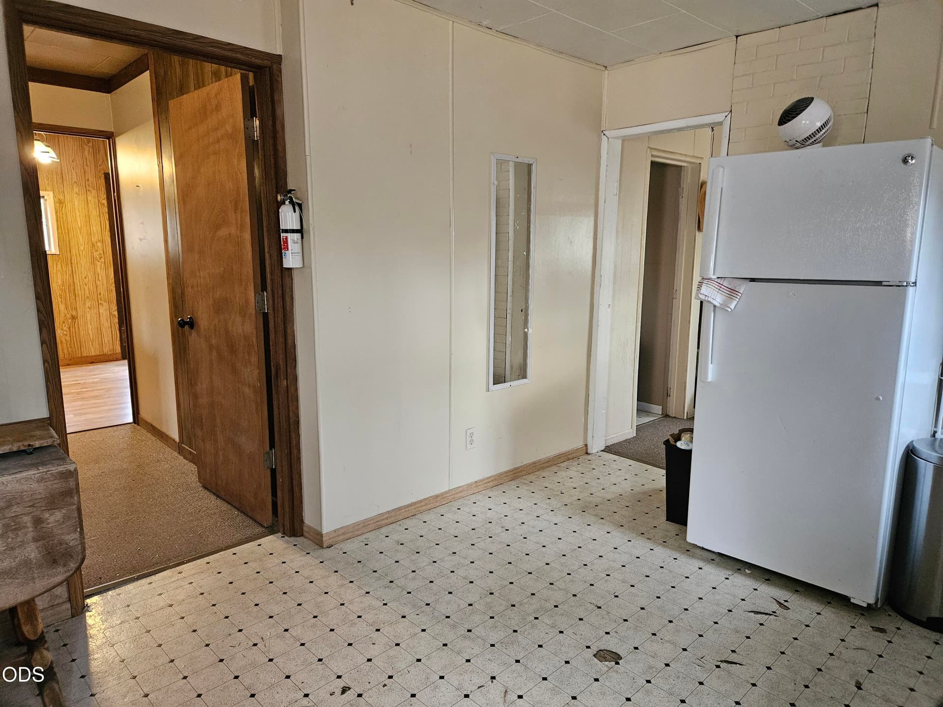 kitchen. Photo 5 of 14, 4491 Stebbins Avenue, Klamath Falls, OR 97601