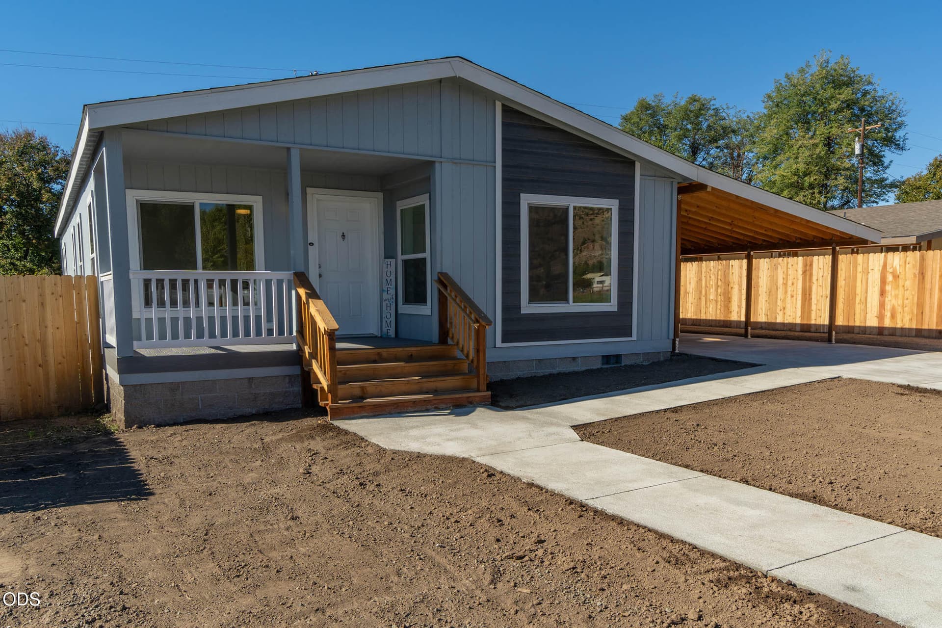 Front Porch Facing South. Photo 3 of 24, 451 SE Council Drive, Mount Vernon, OR 97865