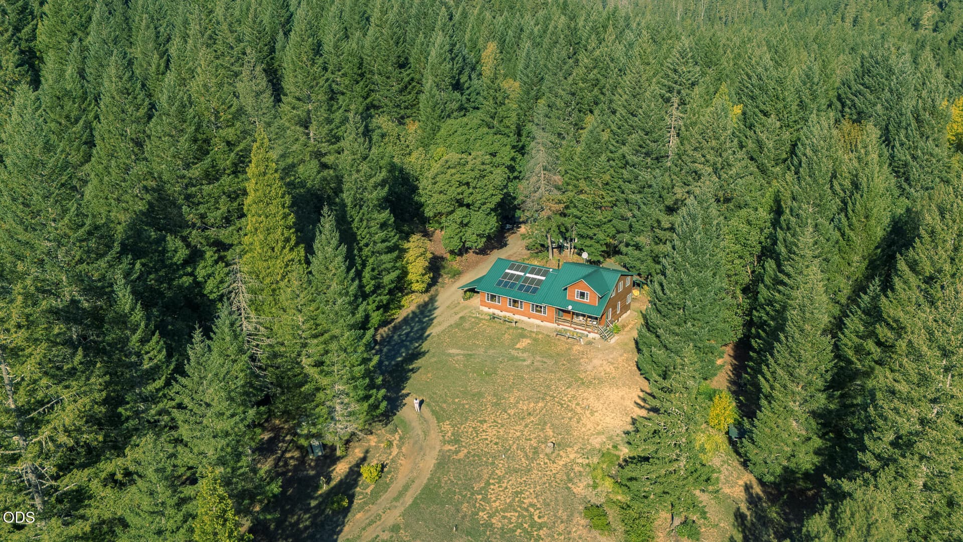 redwoodexterior-17. Photo 1 of 25, 37010 Redwood Highway, Cave Junction, OR 97523
