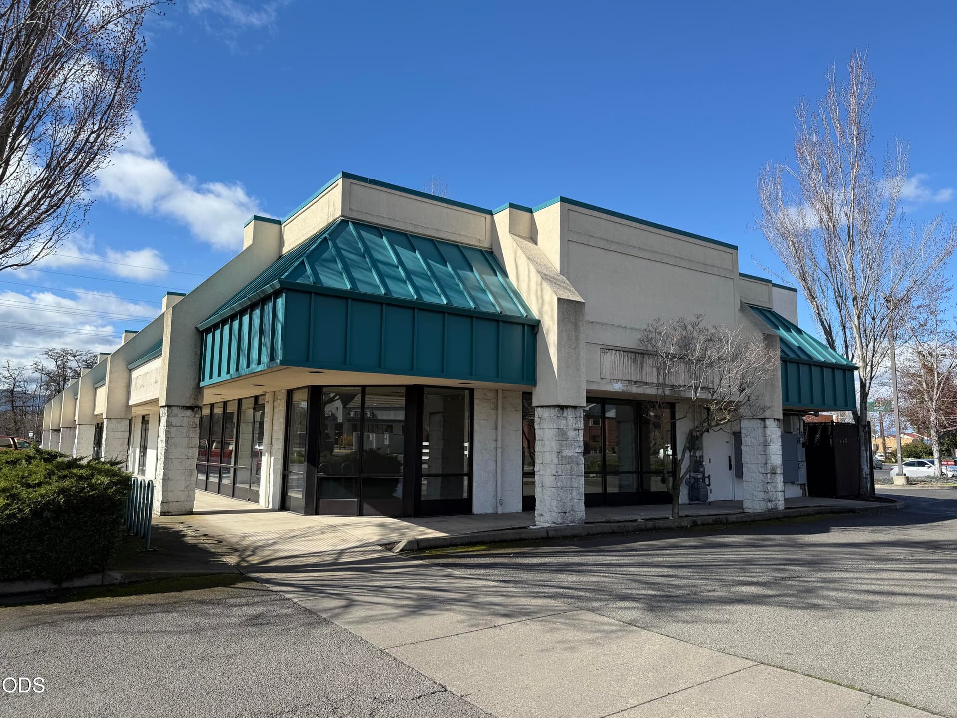 Main Exterior. Photo 1 of 8, 1594 Biddle Road Unit Topstitch, Medford, OR 97504
