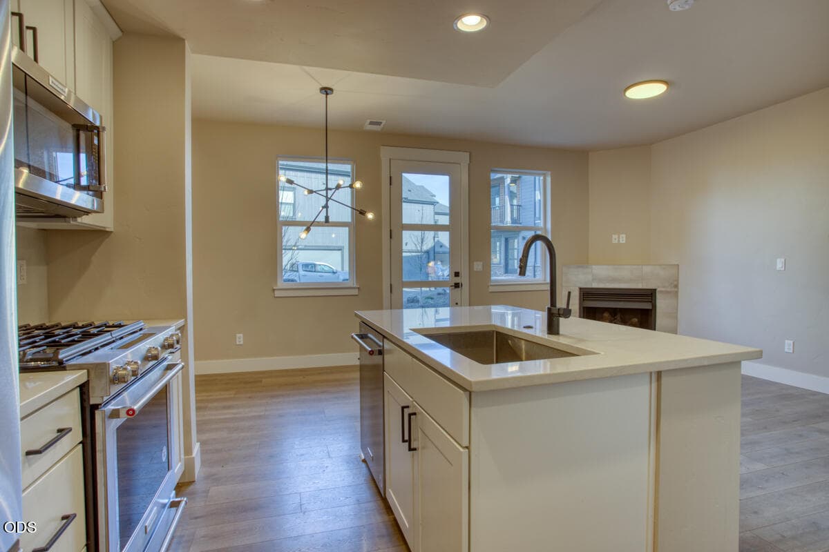 4. Photo 3 of 14, 20558 Empire Avenue, Bend, OR 97701