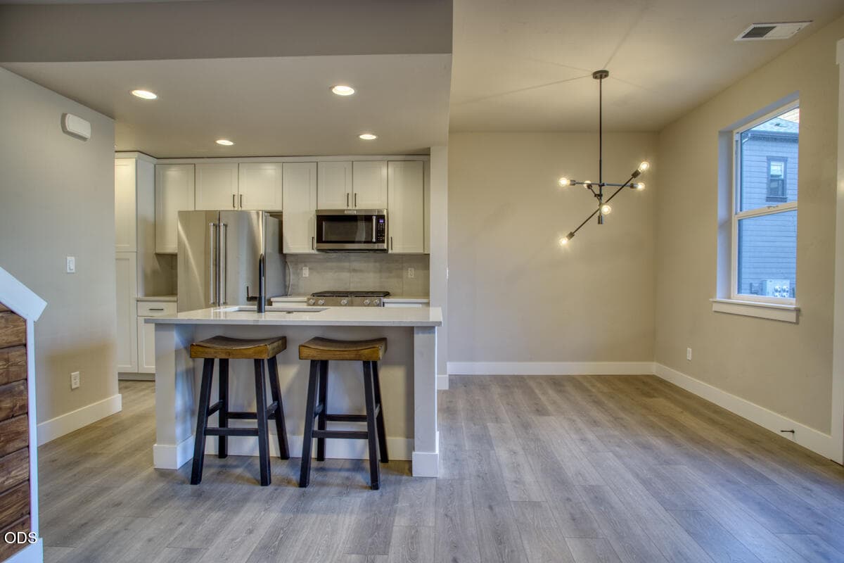 5. Photo 4 of 14, 20558 Empire Avenue, Bend, OR 97701