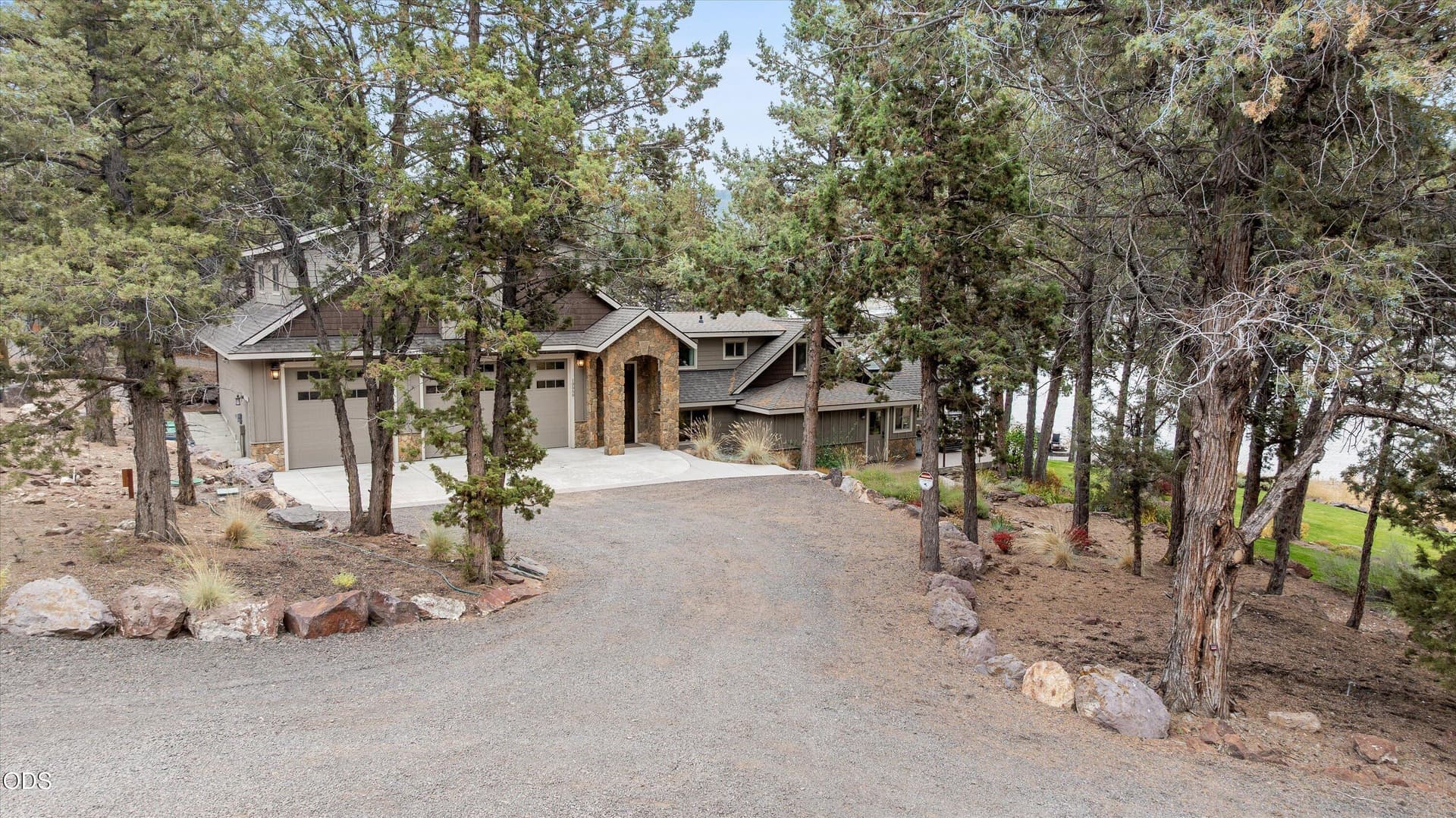 001-20261020 JILL ROSELL-72. Photo 4 of 100, 10550 NE Ochoco Highway, Prineville, OR 97754