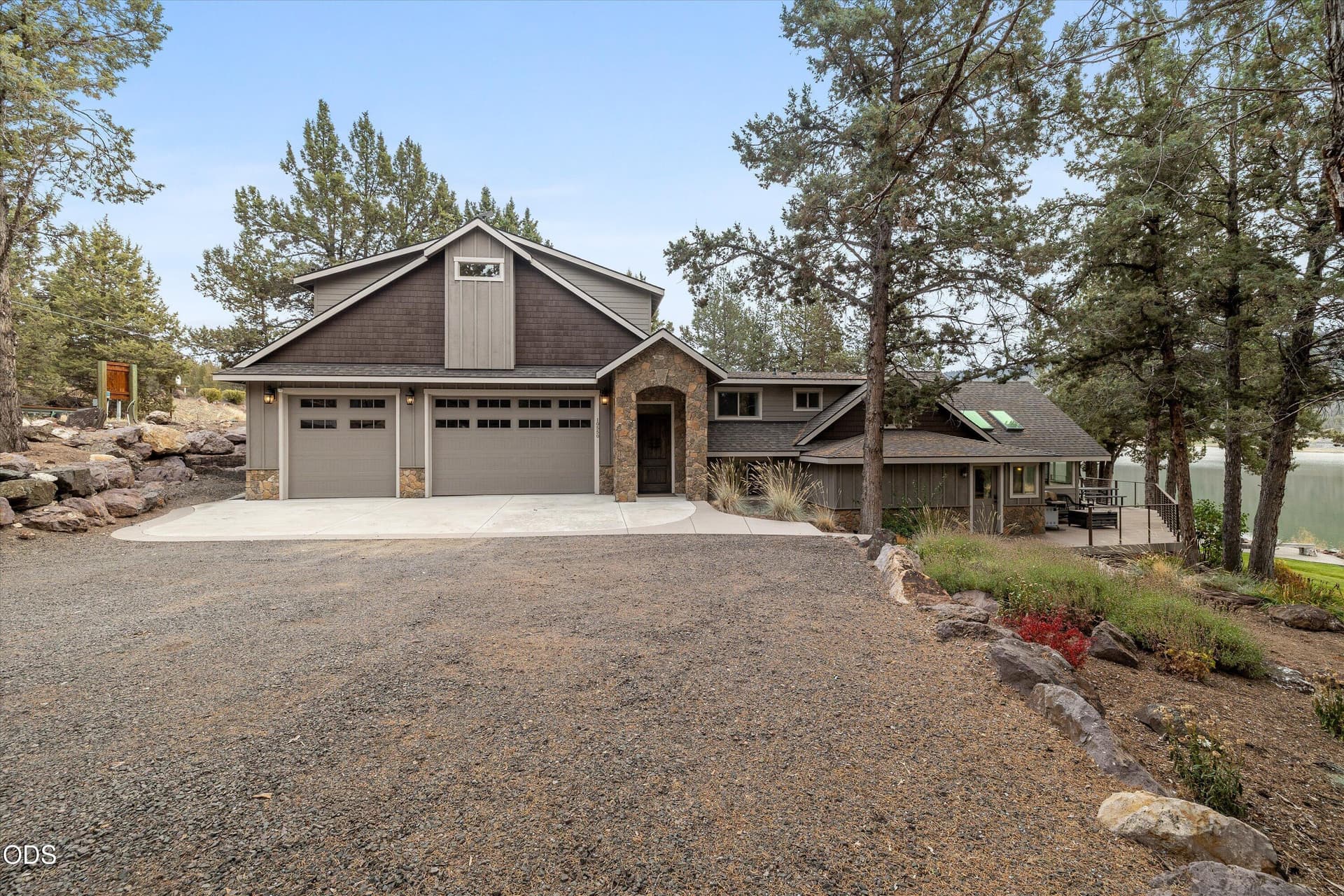 002-20261020 JILL ROSELL-45. Photo 3 of 100, 10550 NE Ochoco Highway, Prineville, OR 97754