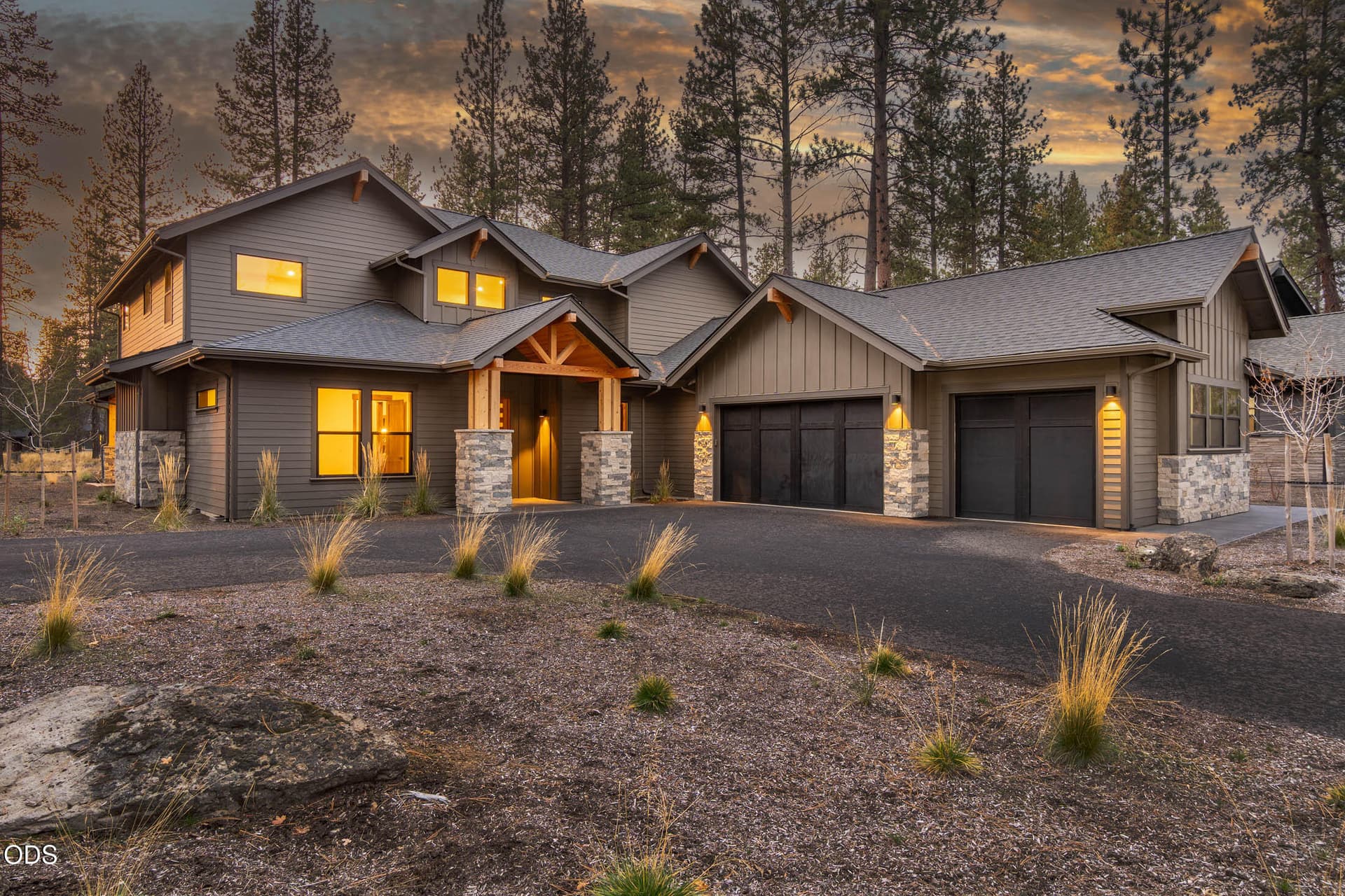 Grand covered entry. Photo 1 of 32, 56236 Rockcress Lane Unit 436, Bend, OR 97707