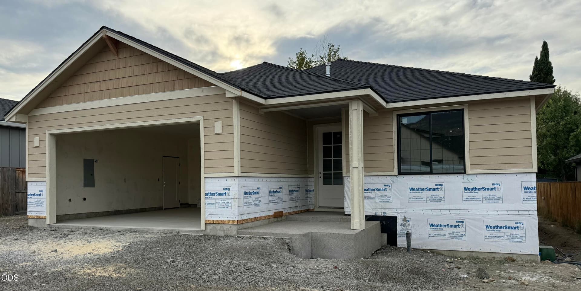 Exterior 10/20. Photo 1 of 2, 2535 Deschutes Drive, Medford, OR 97504