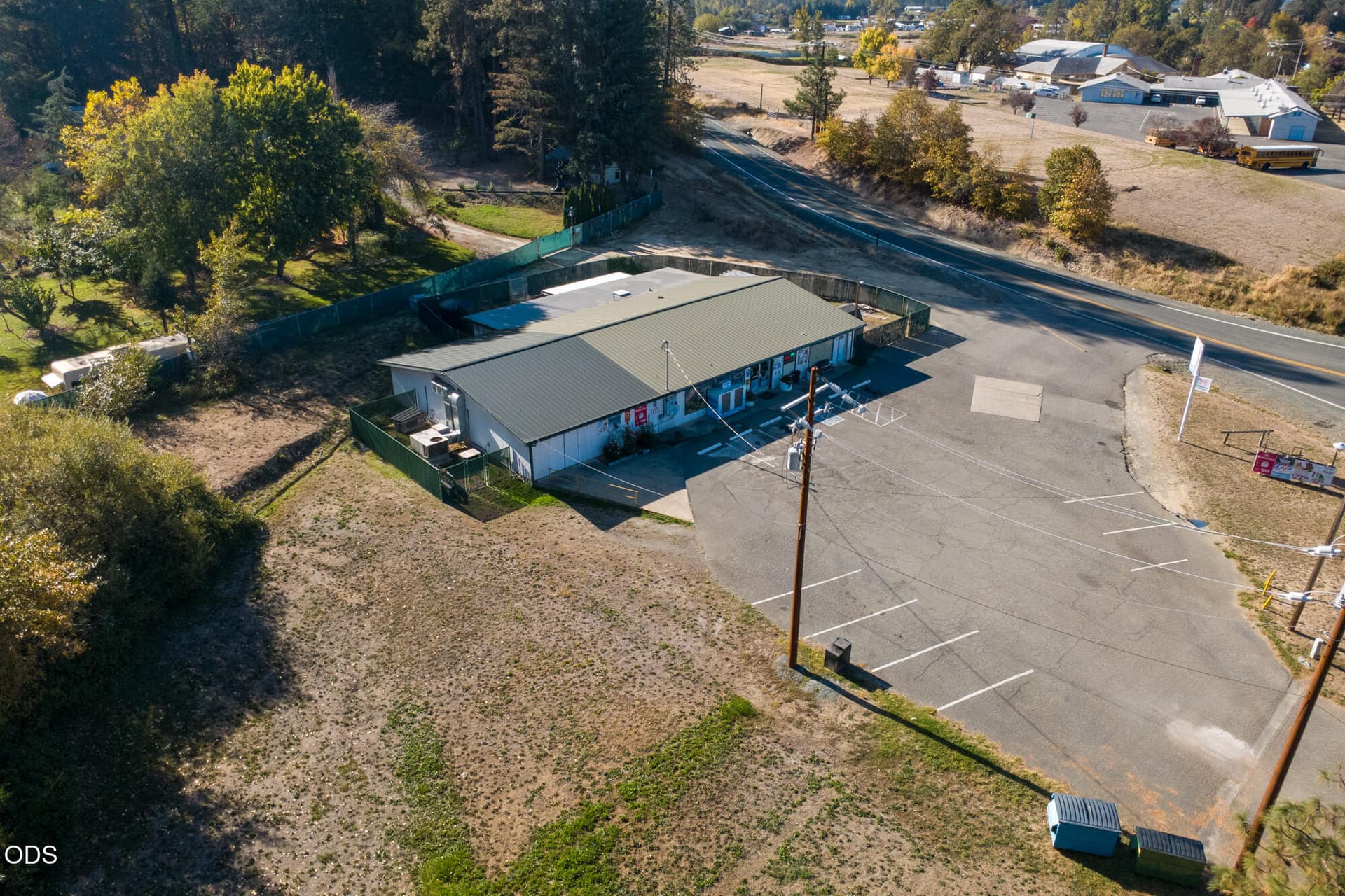 JeromePrairieMarket-3. Photo 4 of 49, 5229 Redwood Avenue, Grants Pass, OR 97527