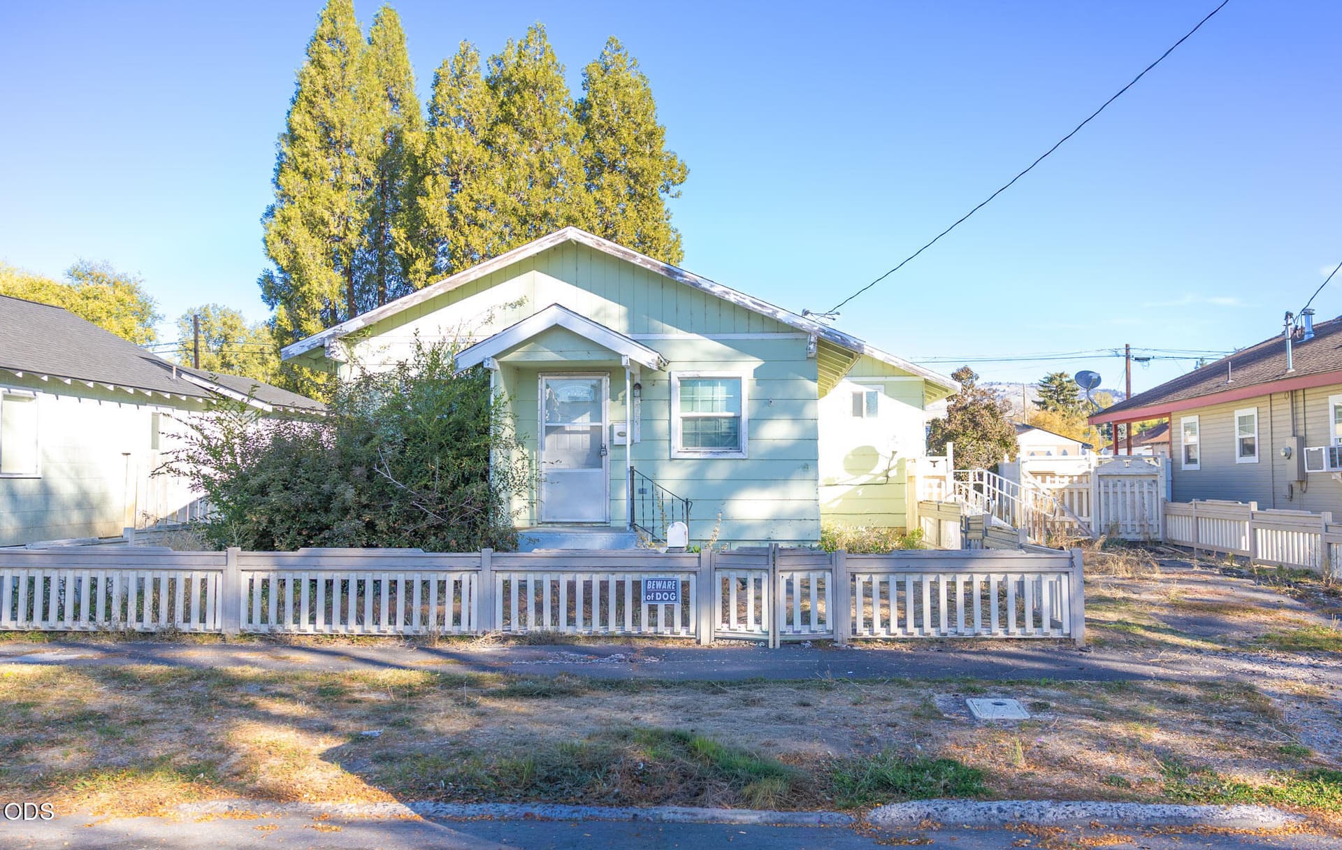 2241Applegate(01of14). Photo 1 of 14, 2241 Applegate Avenue, Klamath Falls, OR 97601
