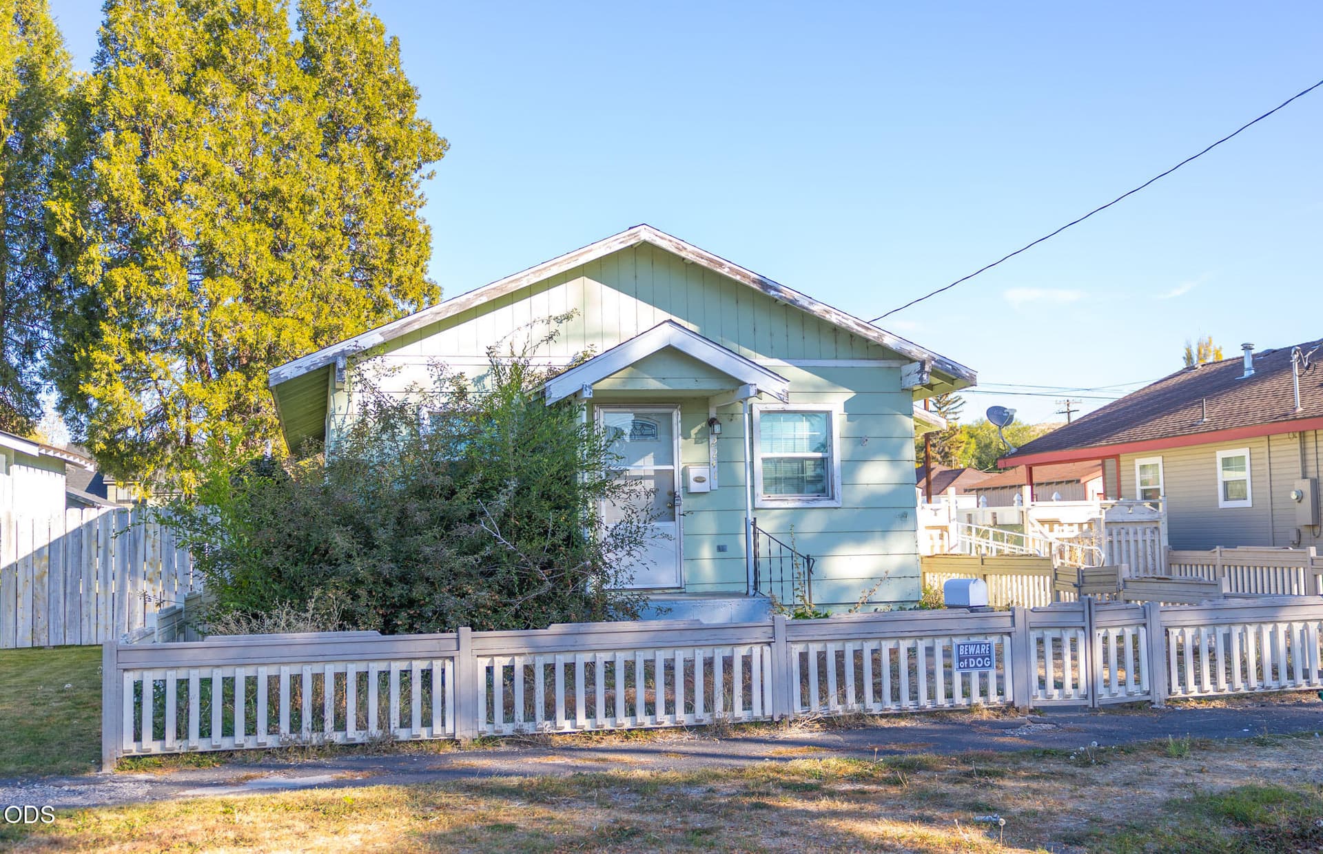 2241Applegate(02of14). Photo 2 of 14, 2241 Applegate Avenue, Klamath Falls, OR 97601
