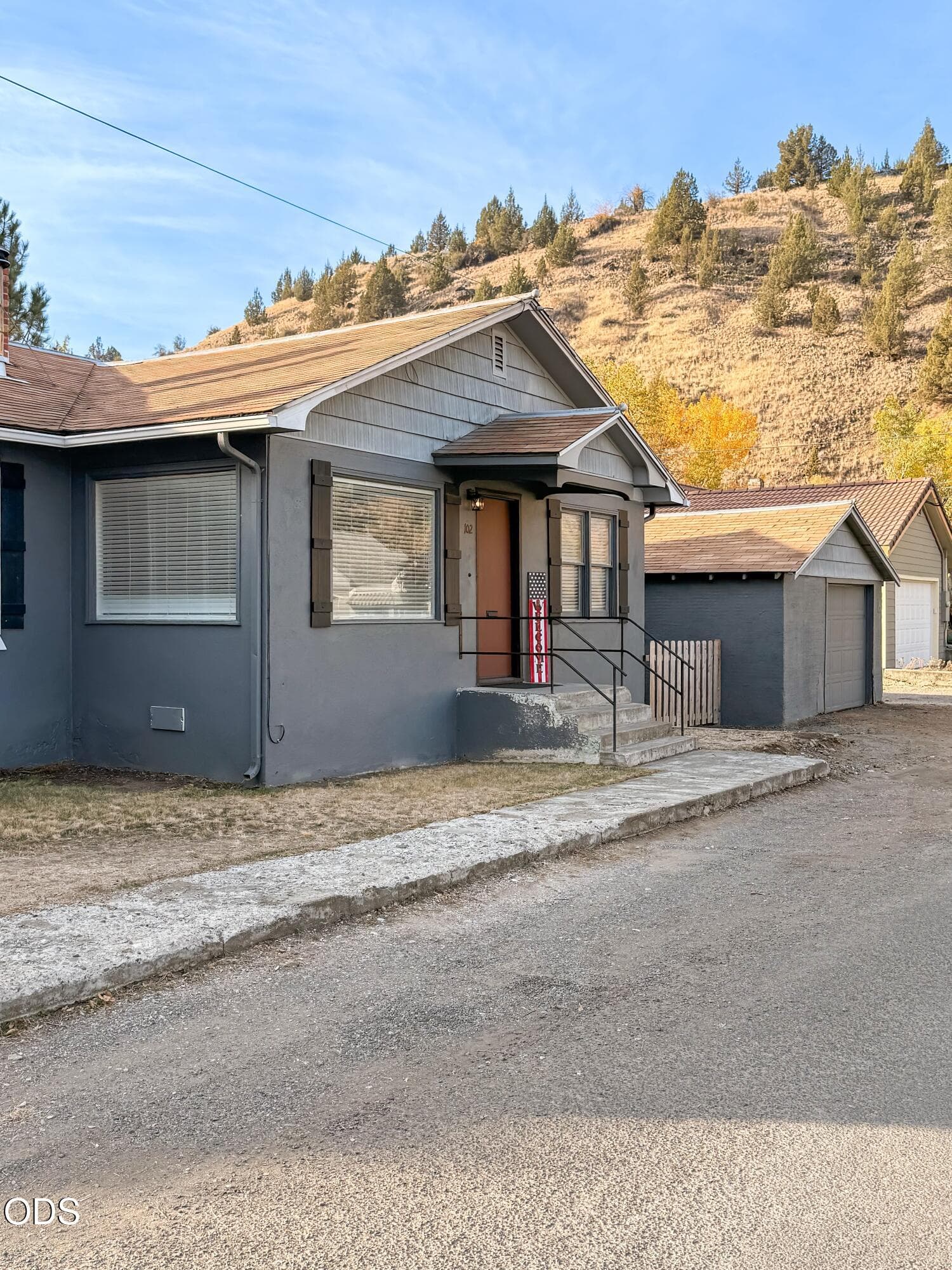 02. Photo 2 of 30, 501 S Canyon Boulevard, John Day, OR 97845