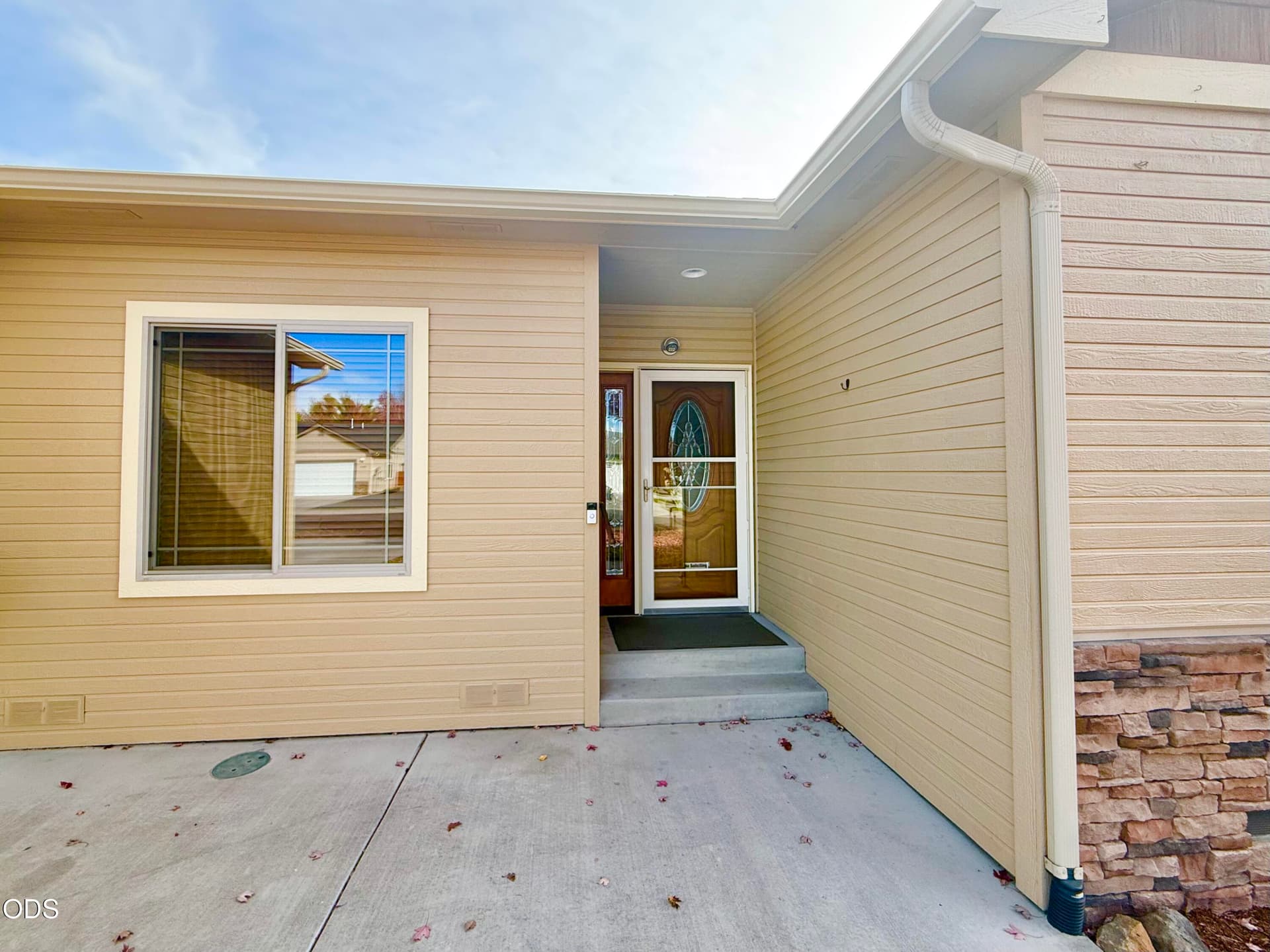 FRONT. Photo 4 of 58, 3821 Valinda Way, Klamath Falls, OR 97603