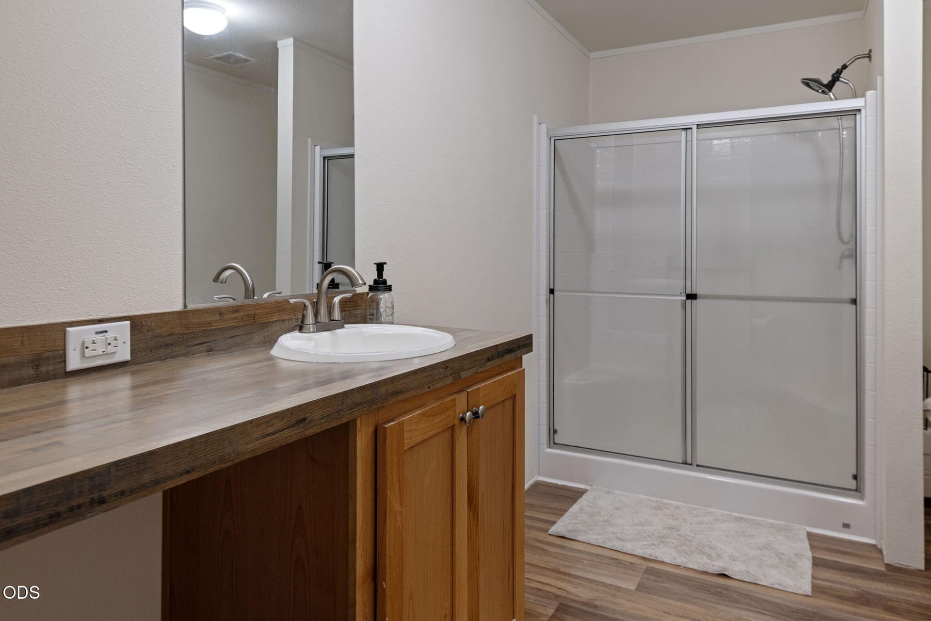 Primary Suite bathroom. Photo 5 of 13, 55536 Gross Drive, Bend, OR 97707
