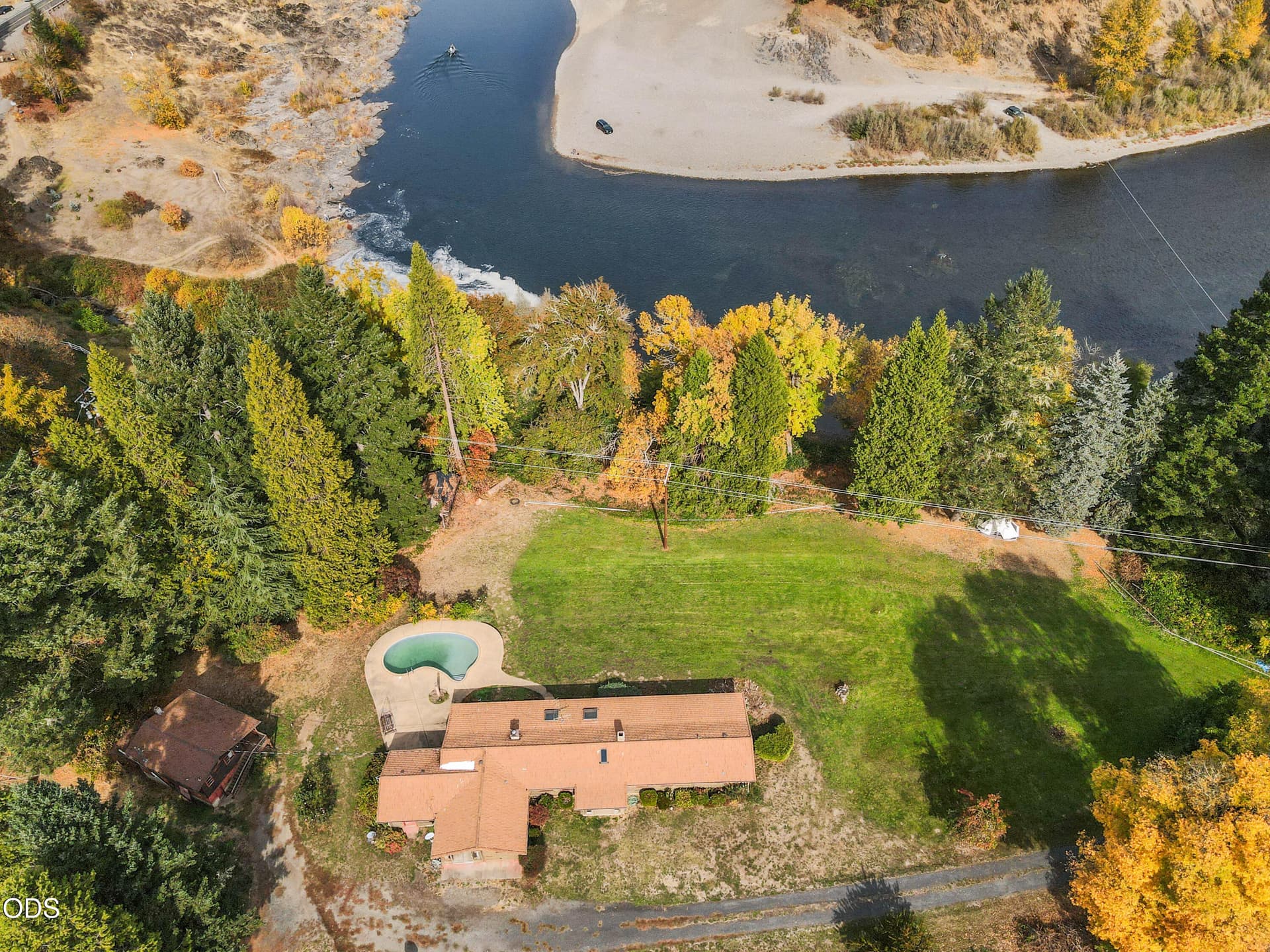3. Photo 3 of 44, 4161 Riverbanks Road, Grants Pass, OR 97527