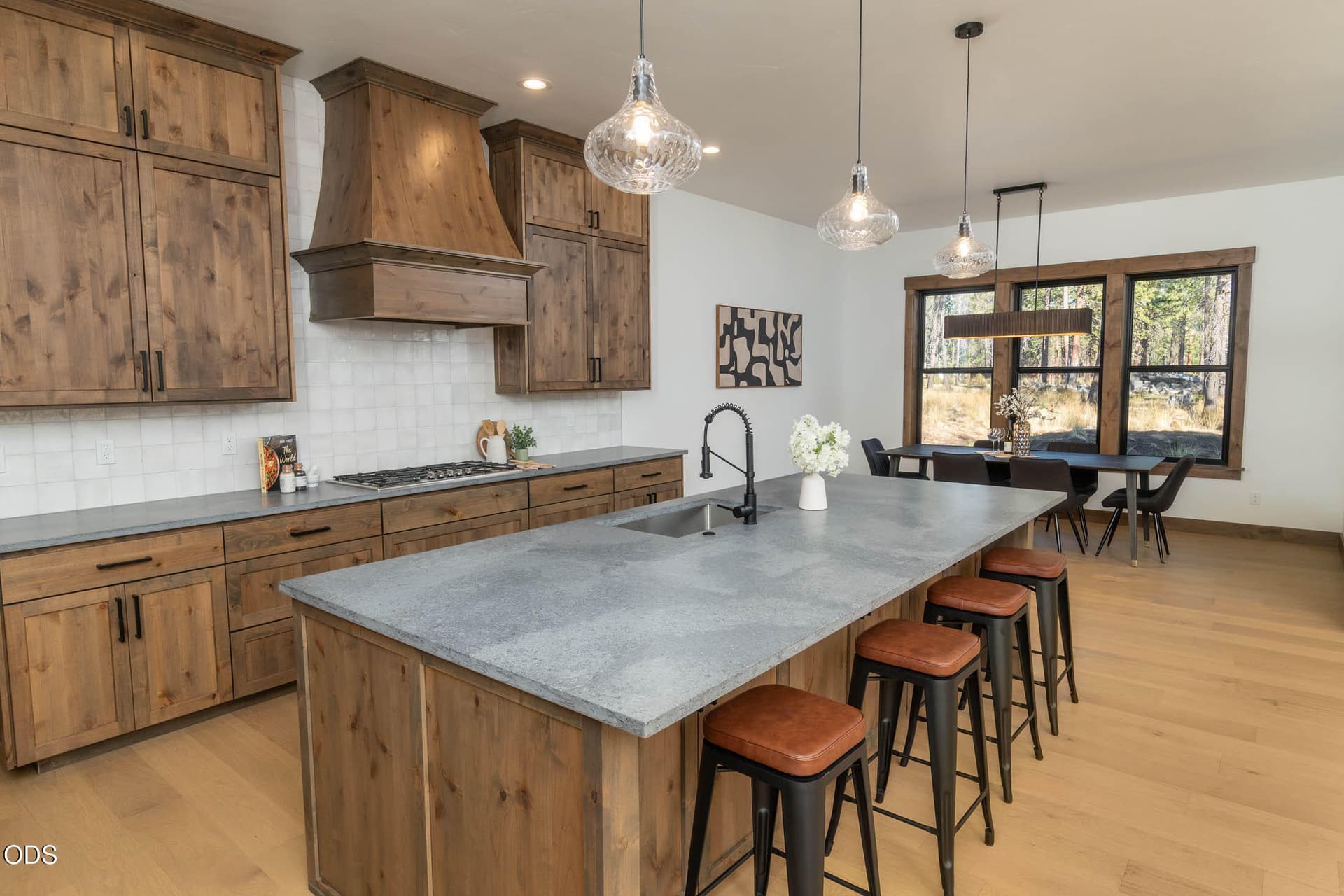 large kitchen island. Photo 5 of 31, 17788 Preservation Loop Unit 487, Bend, OR 97707