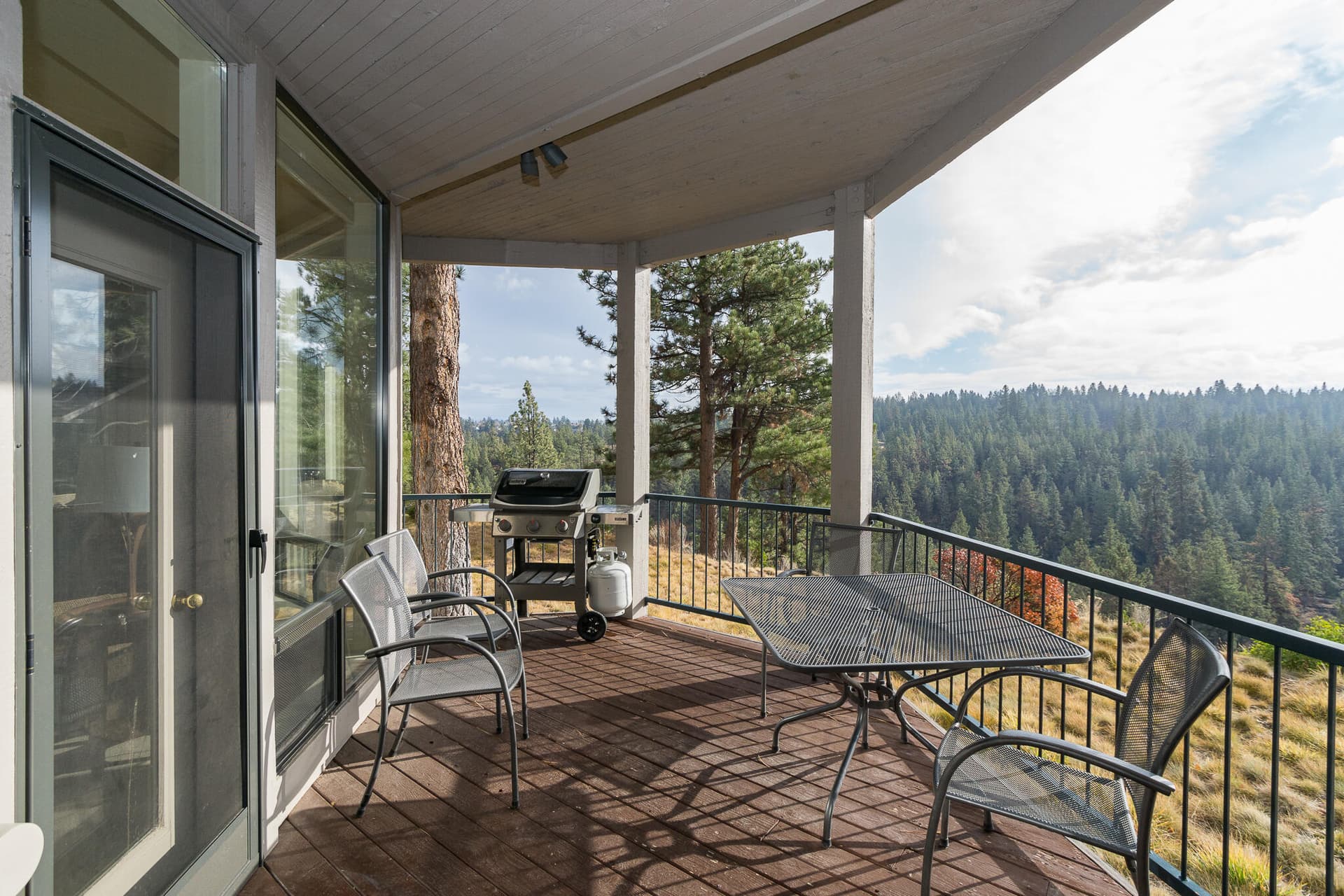Copy of DSC04537. Photo 2 of 33, 19717 SW Mount Bachelor Drive Unit 330E, Bend, OR 97702